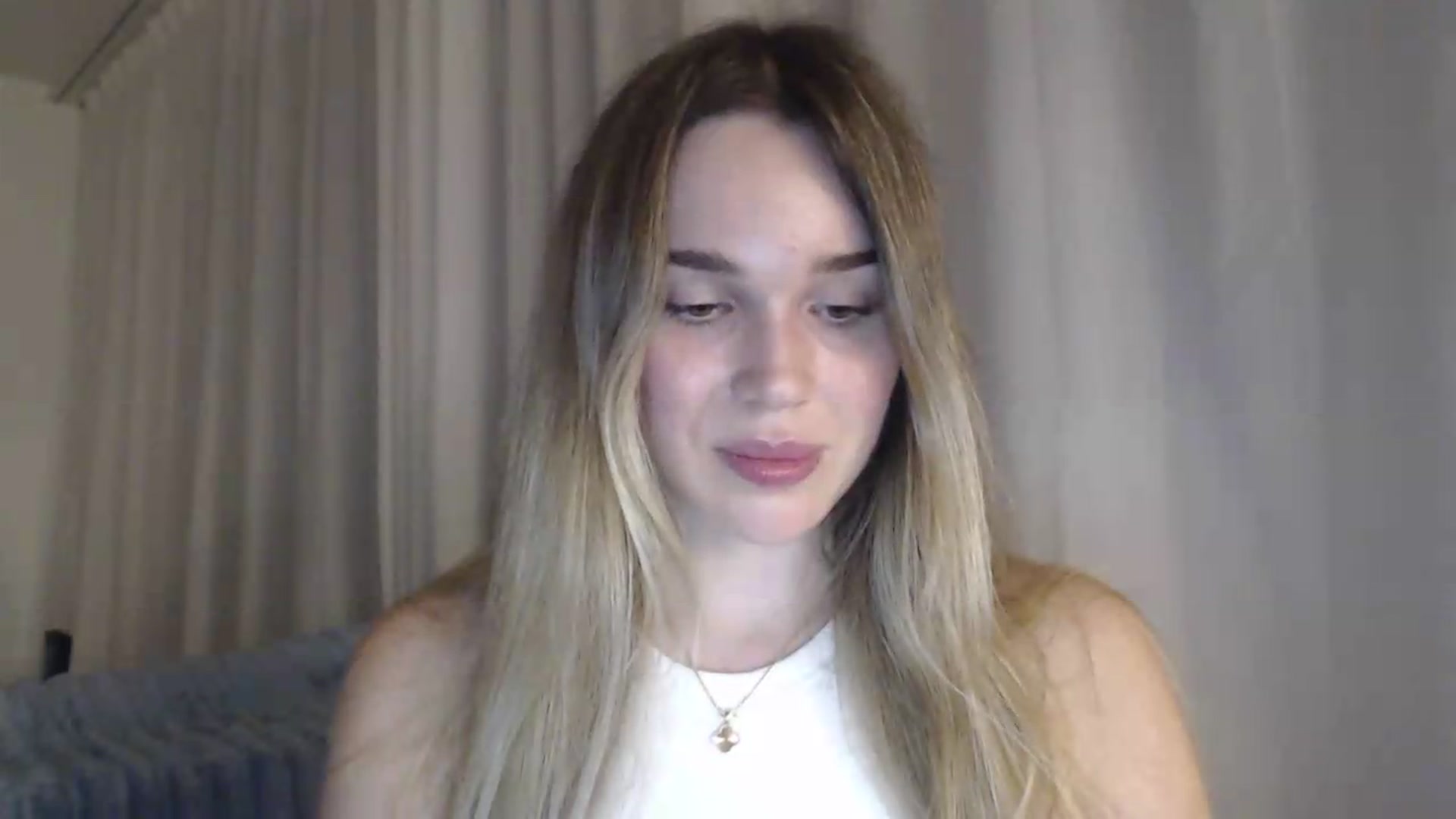 Gallery image thumbnail from Ooh_Cassie's myfreecams stream on, 07/31/2026, 21:11 image 7 of 20