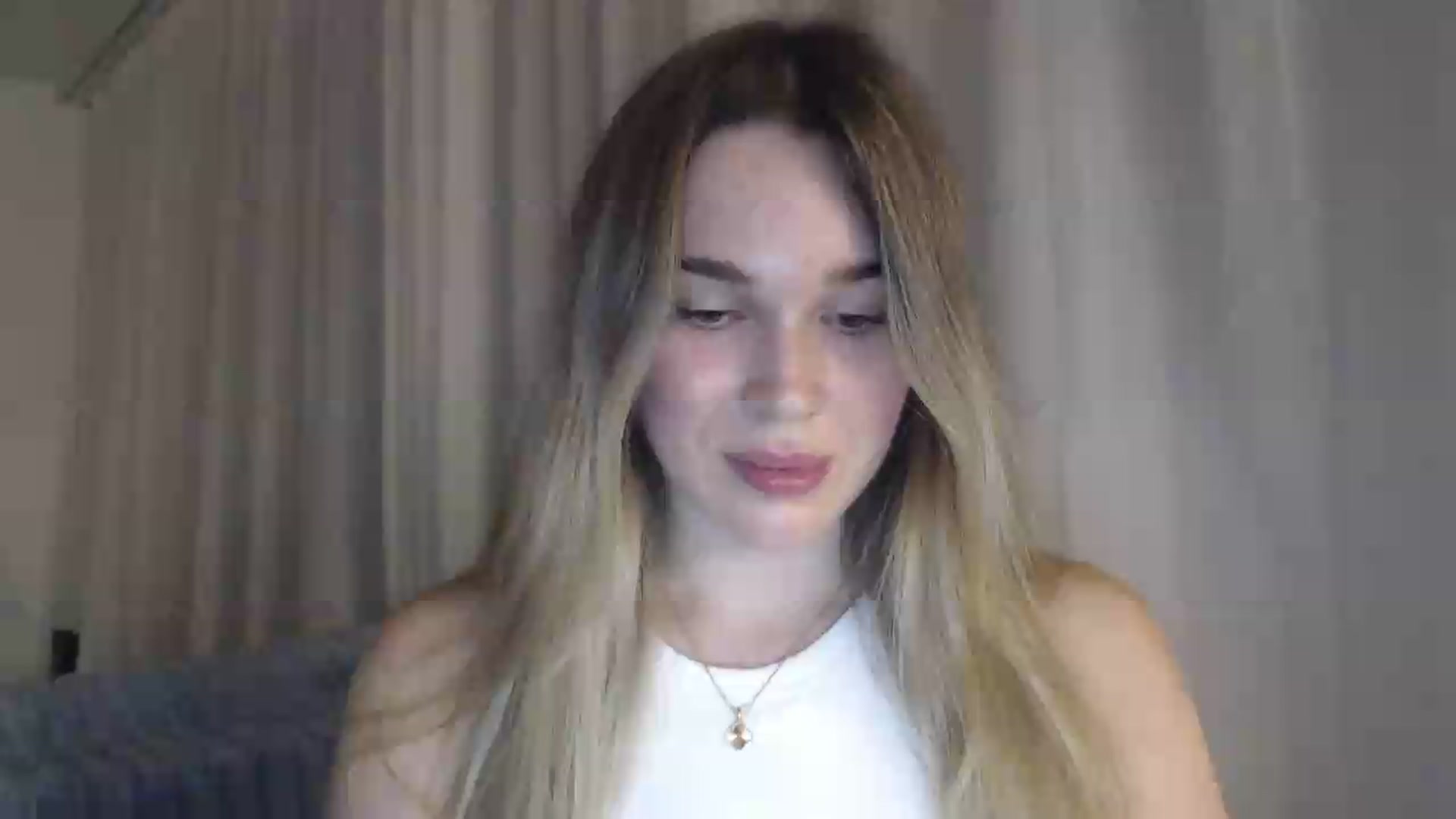 Gallery image thumbnail from Ooh_Cassie's myfreecams stream on, 07/31/2026, 21:11 image 3 of 20