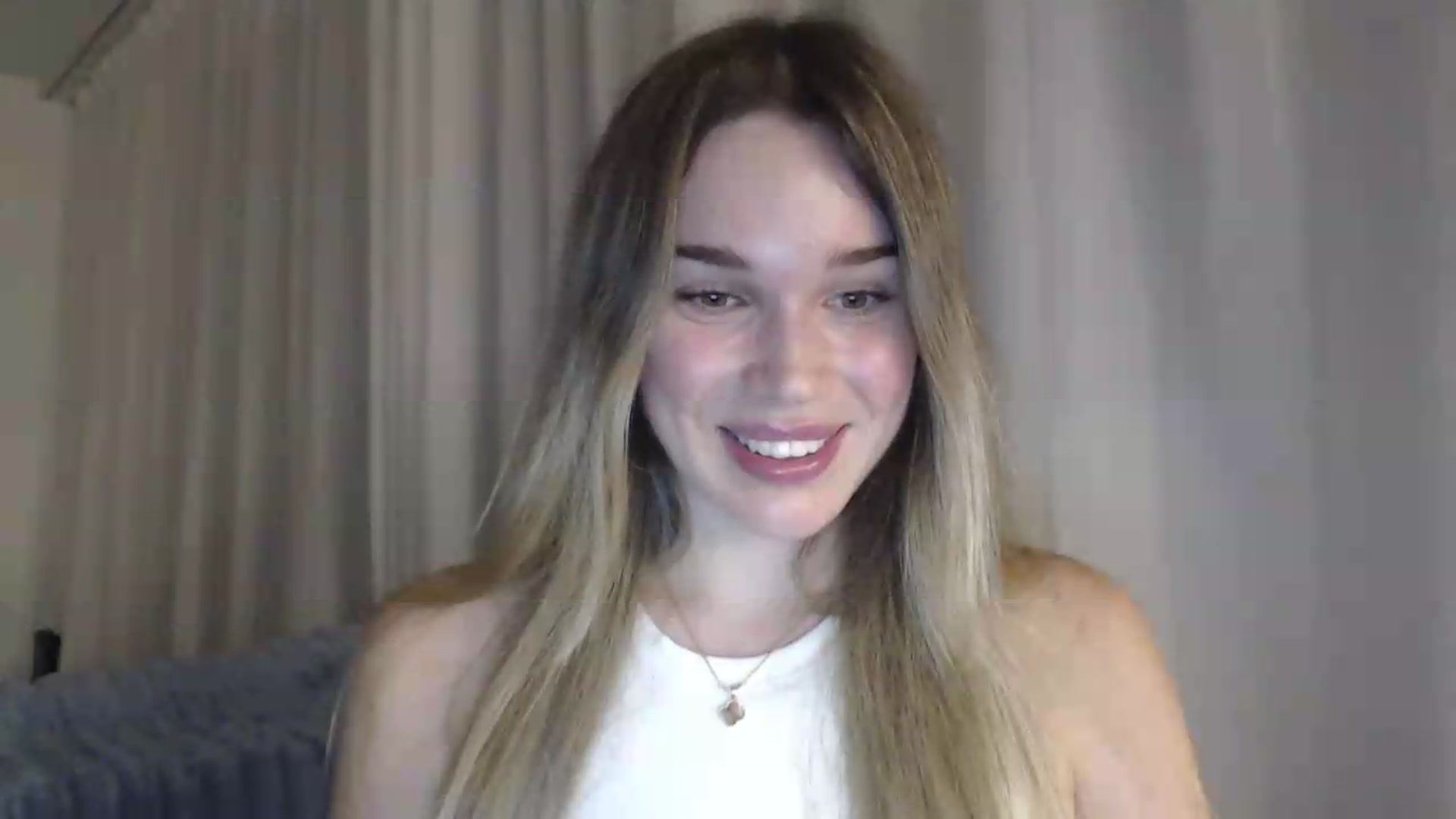 Gallery image thumbnail from Ooh_Cassie's myfreecams stream on, 07/31/2026, 21:11 image 19 of 20
