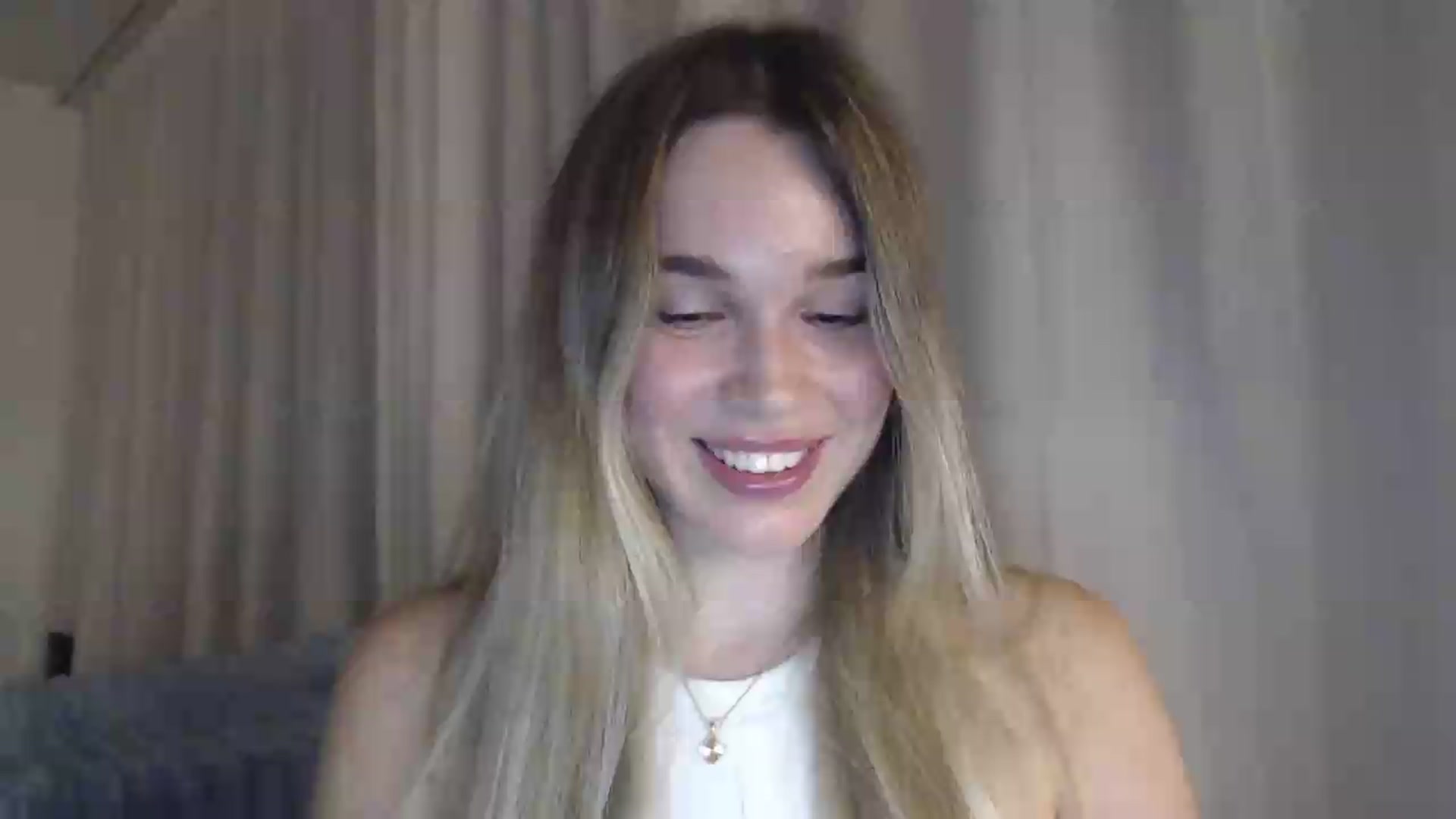 Gallery image thumbnail from Ooh_Cassie's myfreecams stream on, 07/31/2026, 21:11 image 2 of 20