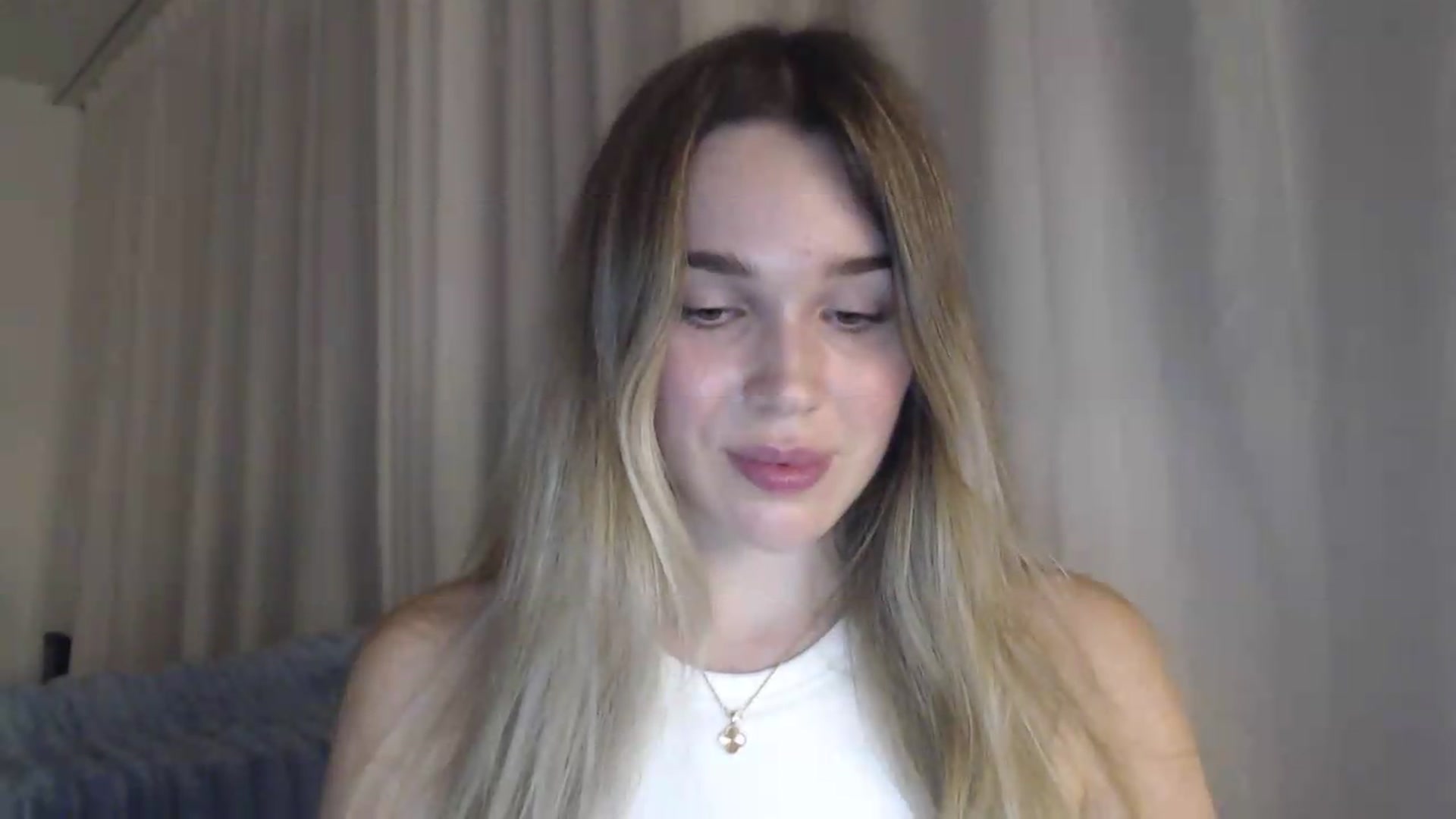 Gallery image thumbnail from Ooh_Cassie's myfreecams stream on, 07/31/2026, 21:11 image 6 of 20