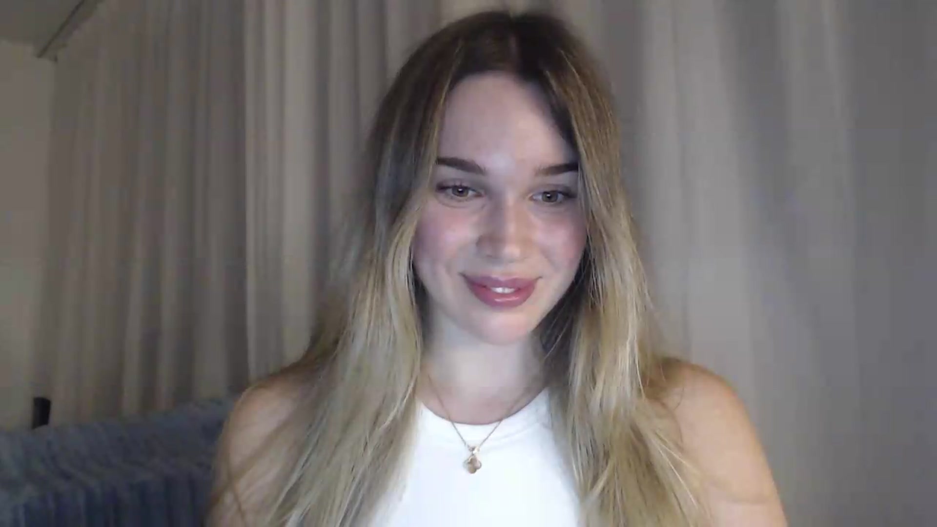 Gallery image thumbnail from Ooh_Cassie's myfreecams stream on, 07/31/2026, 21:11 image 5 of 20