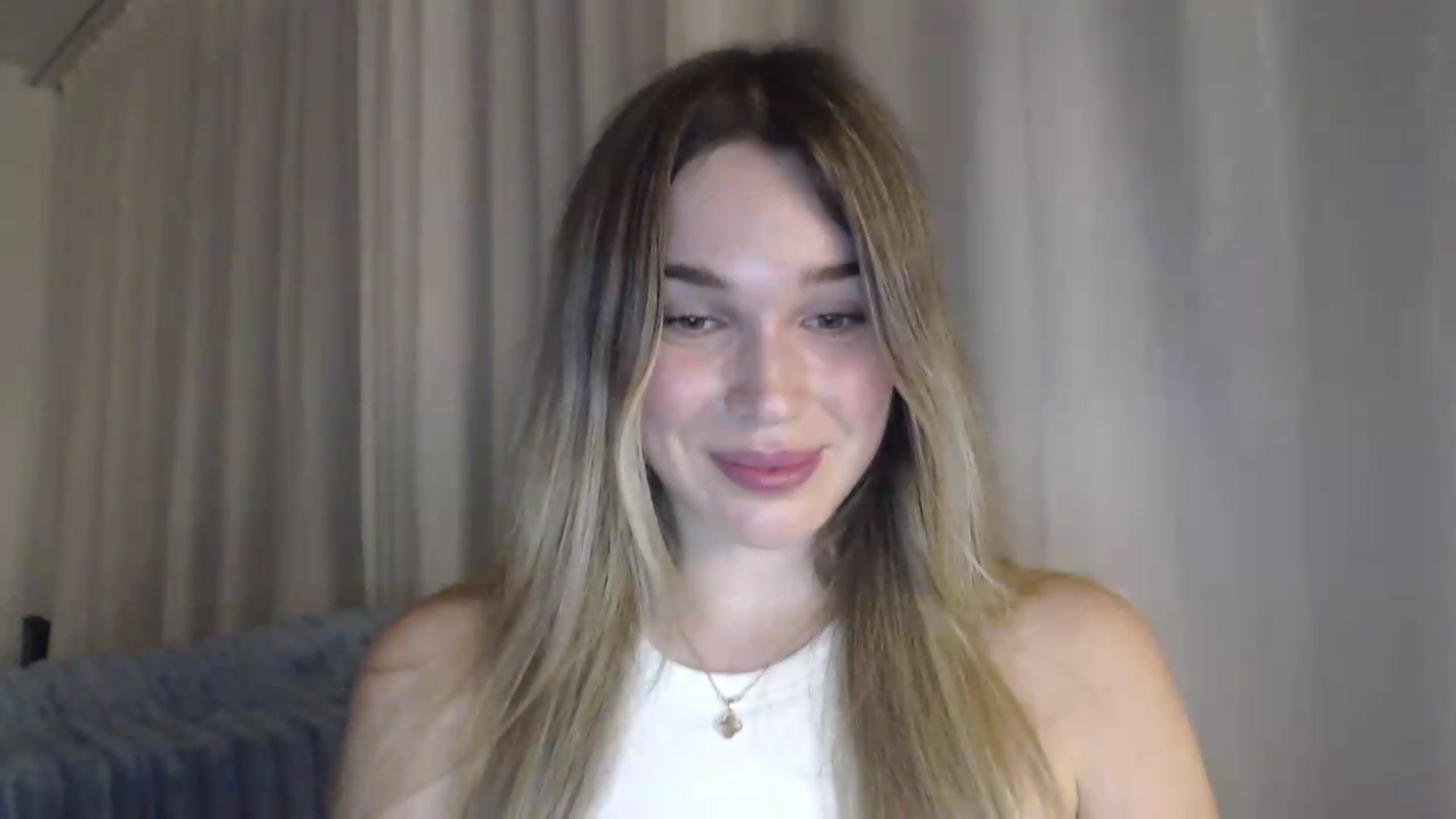 Gallery image thumbnail from Ooh_Cassie's myfreecams stream on, 07/31/2026, 22:00 image 2 of 20