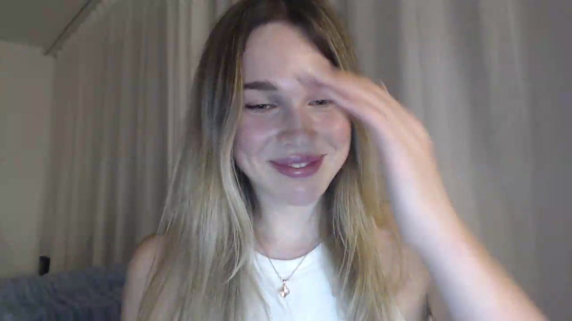 Gallery image thumbnail from Ooh_Cassie's myfreecams stream on, 07/31/2026, 22:00 image 16 of 20
