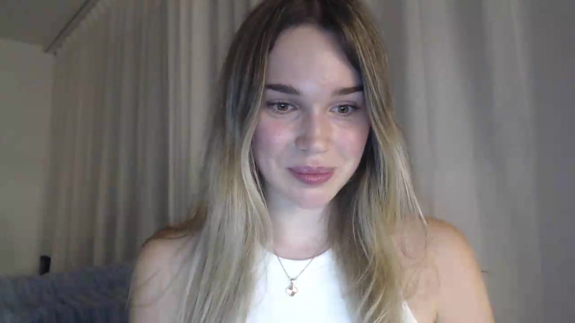 Gallery image thumbnail from Ooh_Cassie's myfreecams stream on, 07/31/2026, 22:00 image 17 of 20