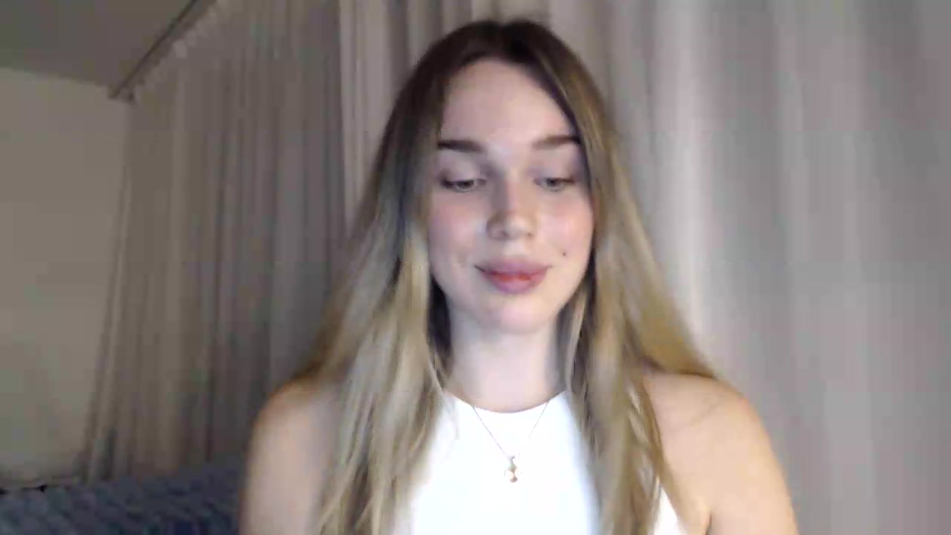 Gallery image thumbnail from Ooh_Cassie's myfreecams stream on, 09/09/2026, 18:51 image 8 of 20