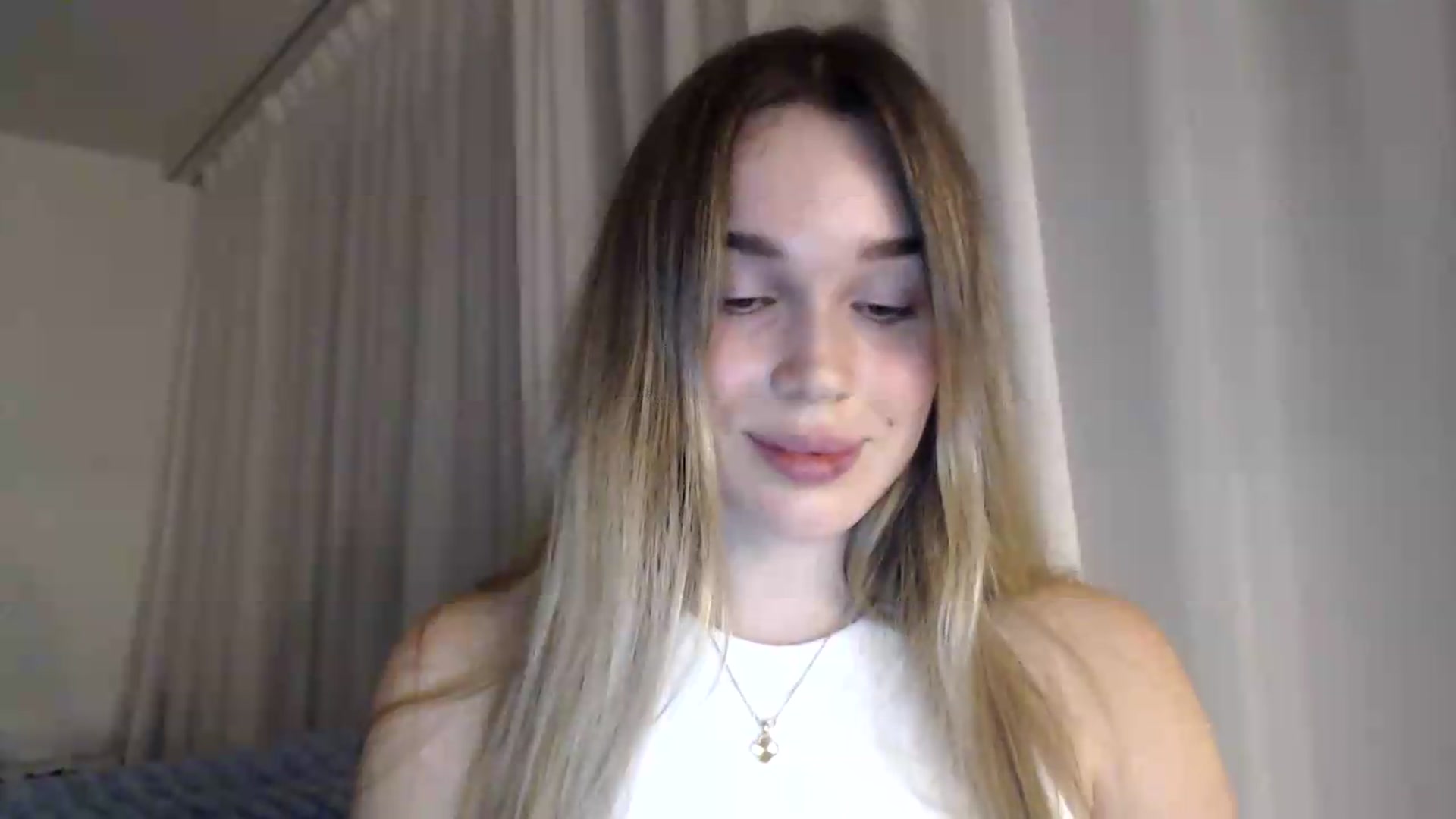 Gallery image thumbnail from Ooh_Cassie's myfreecams stream on, 09/09/2026, 18:51 image 18 of 20