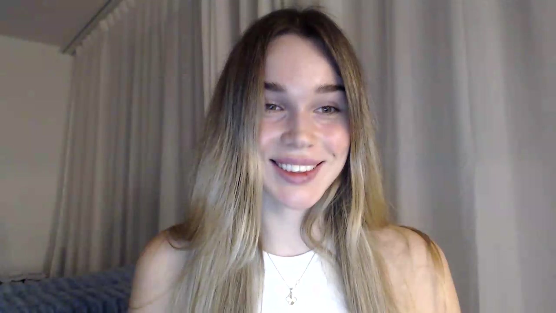 Gallery image thumbnail from Ooh_Cassie's myfreecams stream on, 09/09/2026, 18:51 image 4 of 20