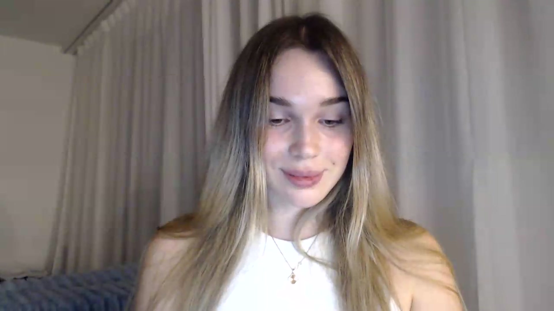 Gallery image thumbnail from Ooh_Cassie's myfreecams stream on, 09/09/2026, 18:51 image 6 of 20