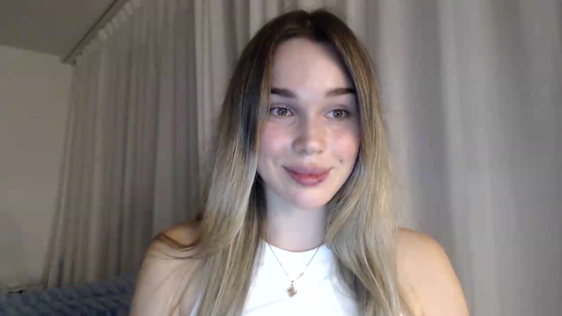 Gallery image thumbnail from Ooh_Cassie's myfreecams stream on, 09/09/2026, 20:43 image 13 of 20