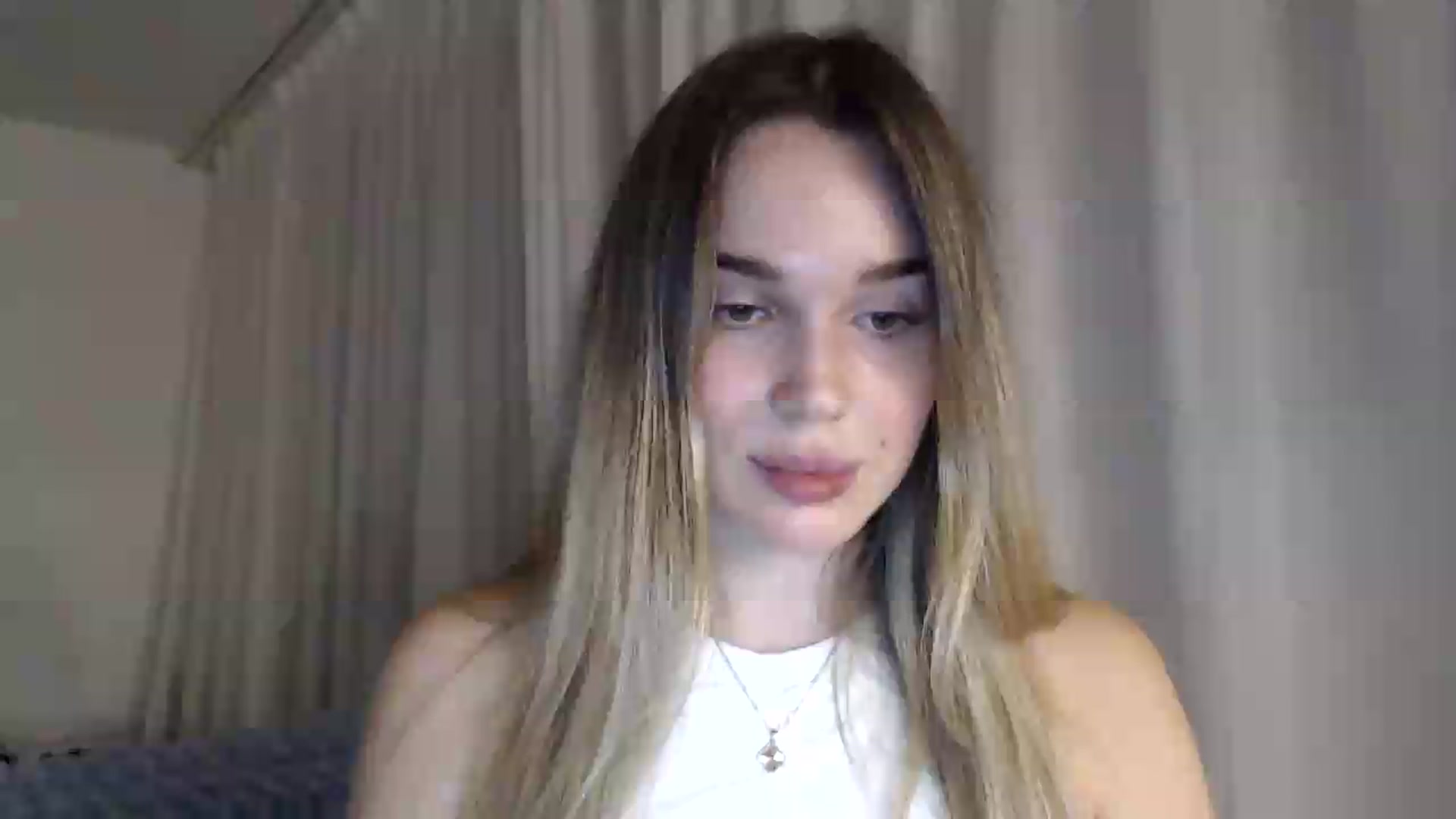 Gallery image thumbnail from Ooh_Cassie's myfreecams stream on, 09/09/2026, 20:43 image 15 of 20