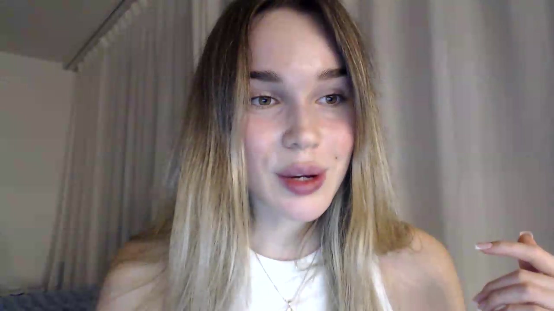 Gallery image thumbnail from Ooh_Cassie's myfreecams stream on, 09/09/2026, 20:43 image 7 of 20