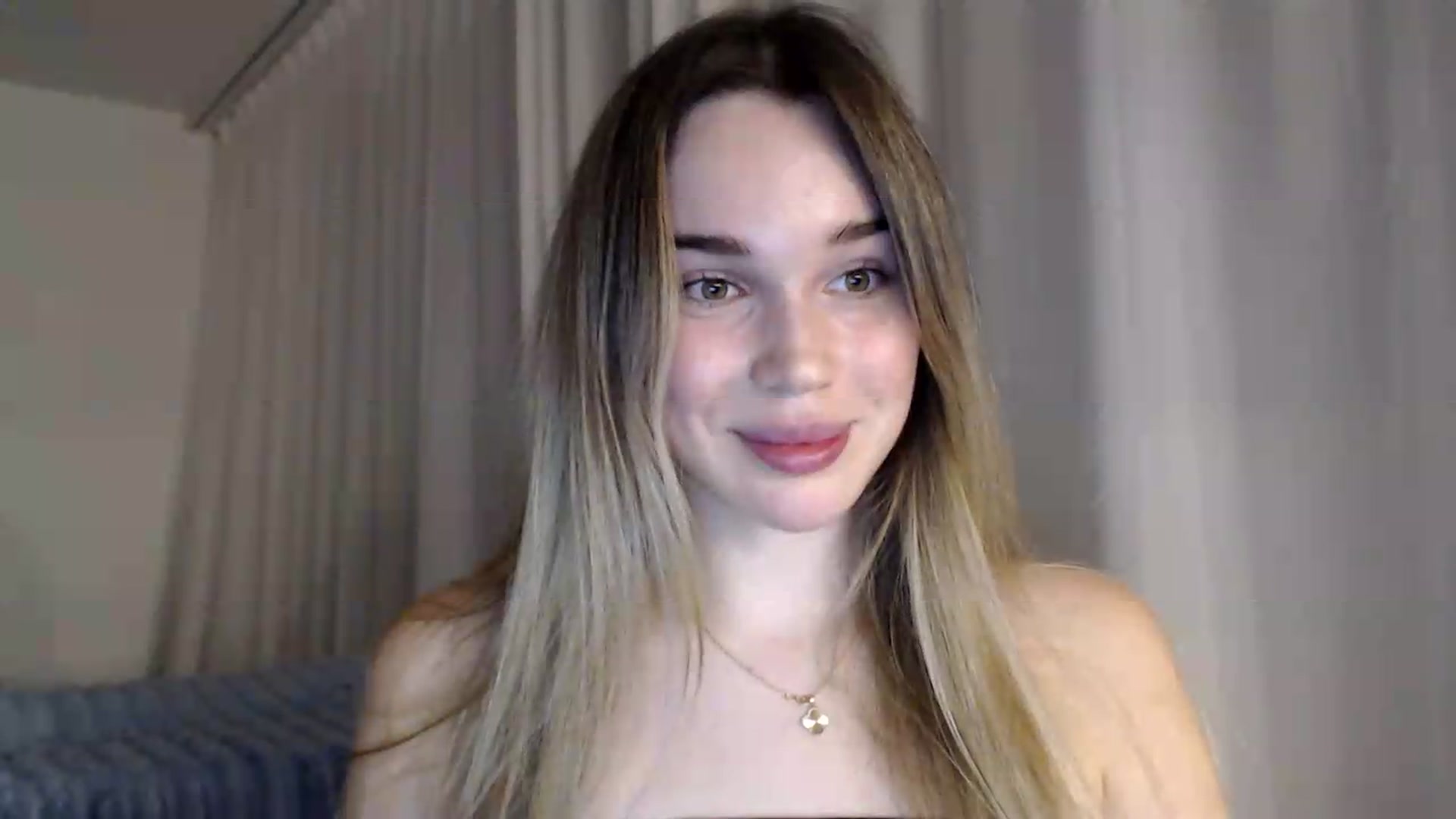 Gallery image thumbnail from Ooh_Cassie's myfreecams stream on, 09/12/2026, 19:48 image 18 of 20
