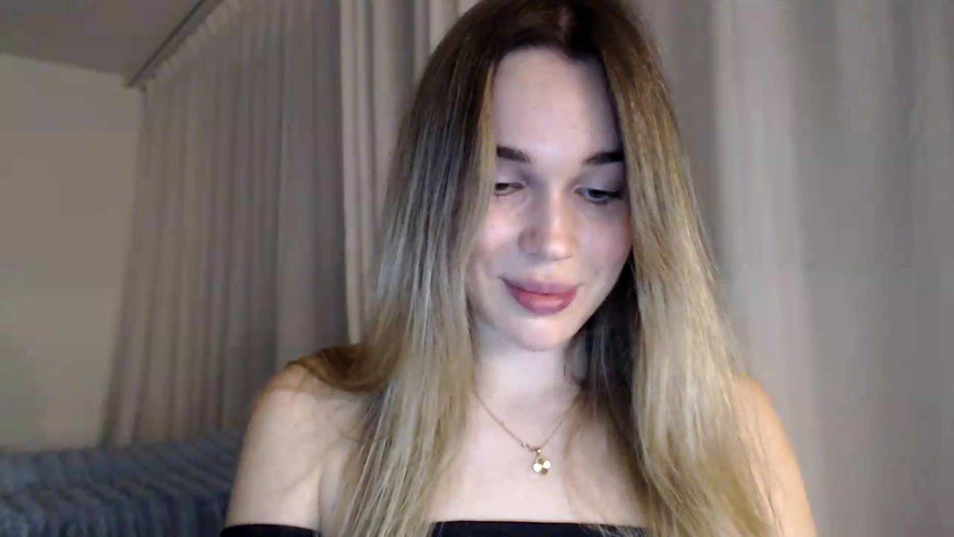 Gallery image thumbnail from Ooh_Cassie's myfreecams stream on, 09/12/2026, 19:48 image 3 of 20