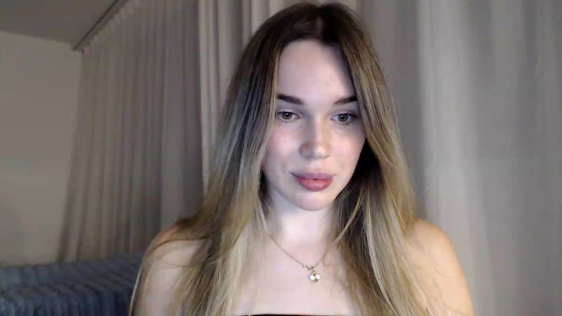 Gallery image thumbnail from Ooh_Cassie's myfreecams stream on, 09/12/2026, 19:48 image 16 of 20