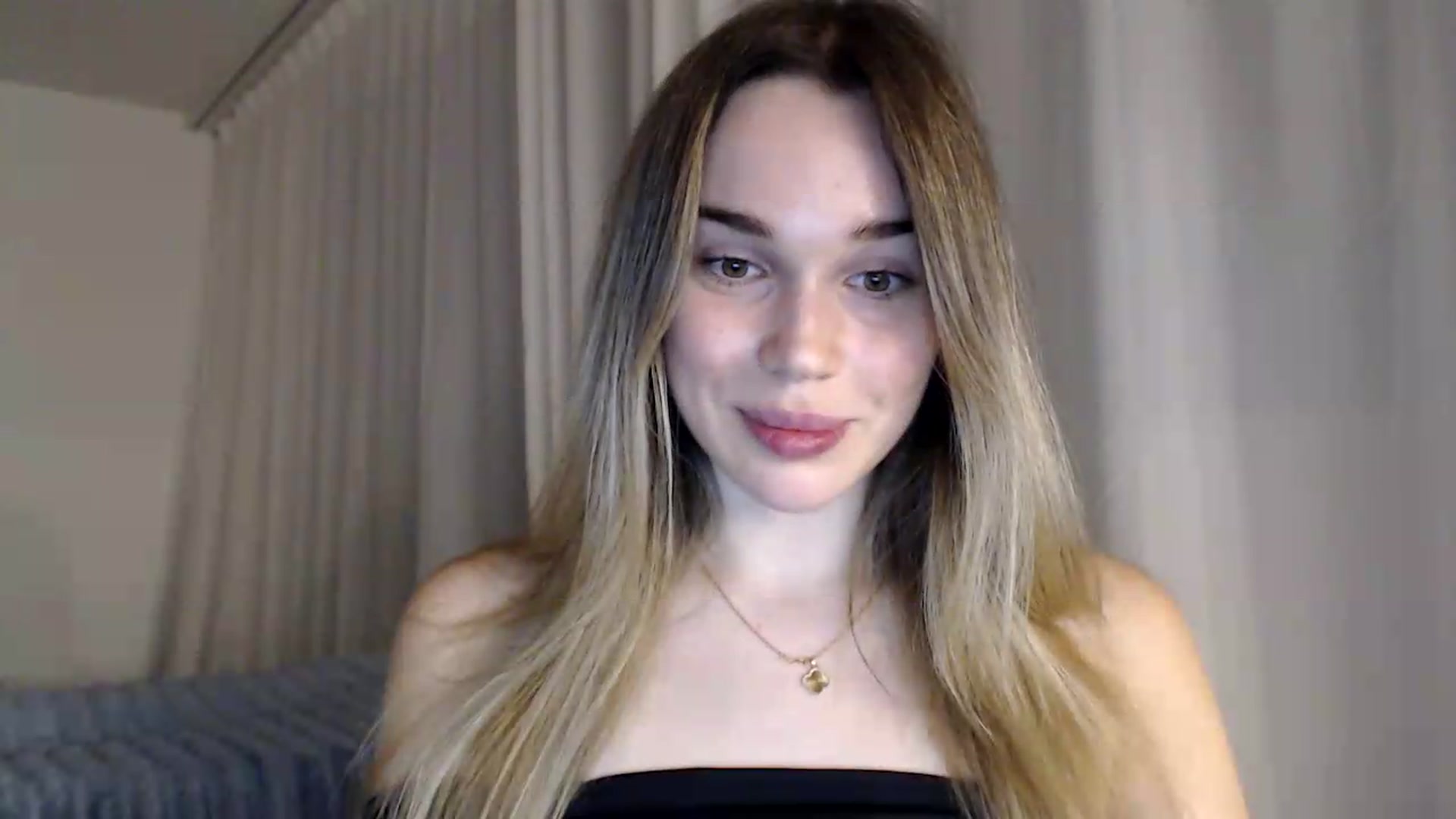 Gallery image thumbnail from Ooh_Cassie's myfreecams stream on, 09/12/2026, 19:48 image 5 of 20