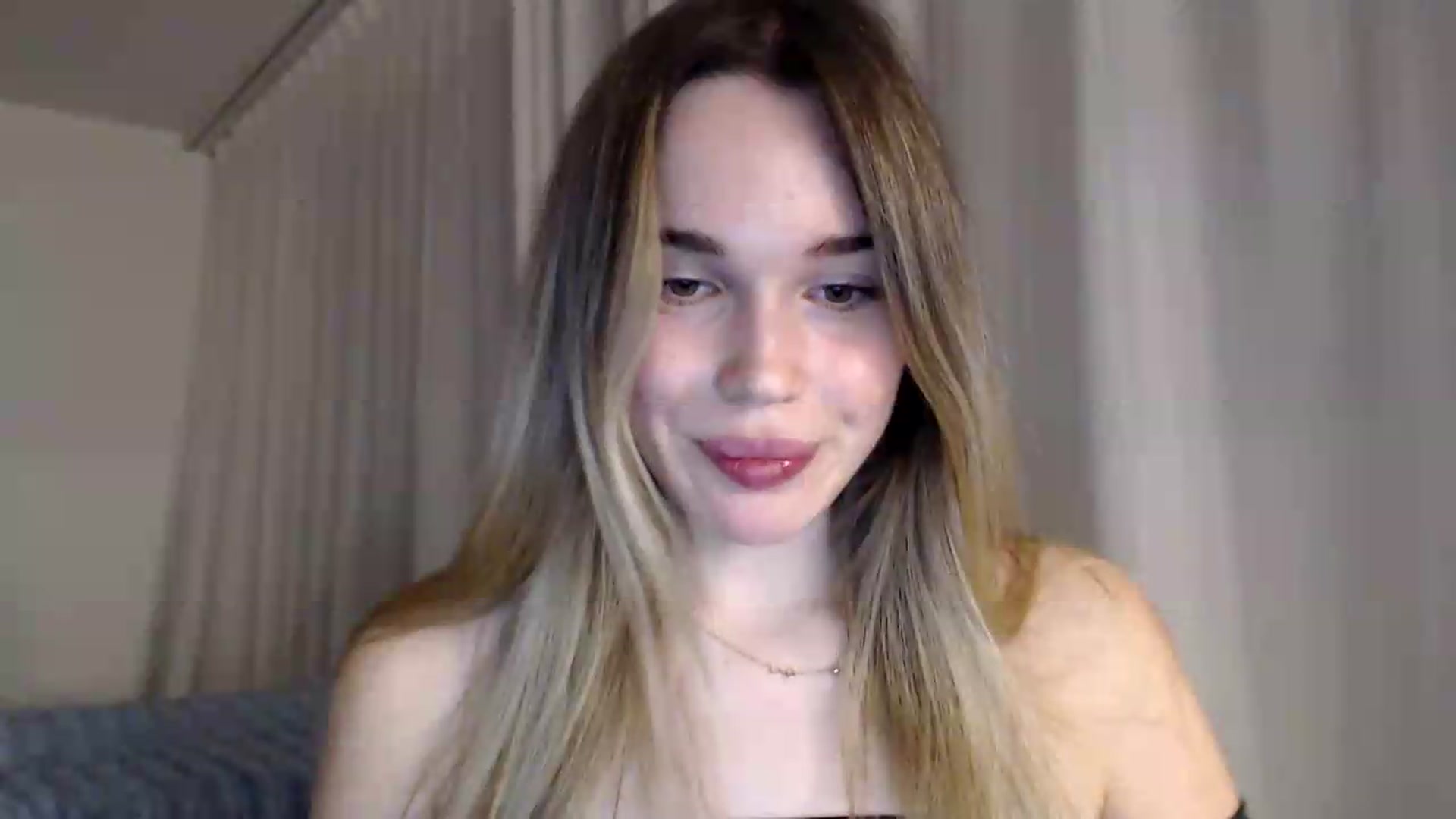 Gallery image thumbnail from Ooh_Cassie's myfreecams stream on, 09/12/2026, 19:48 image 8 of 20