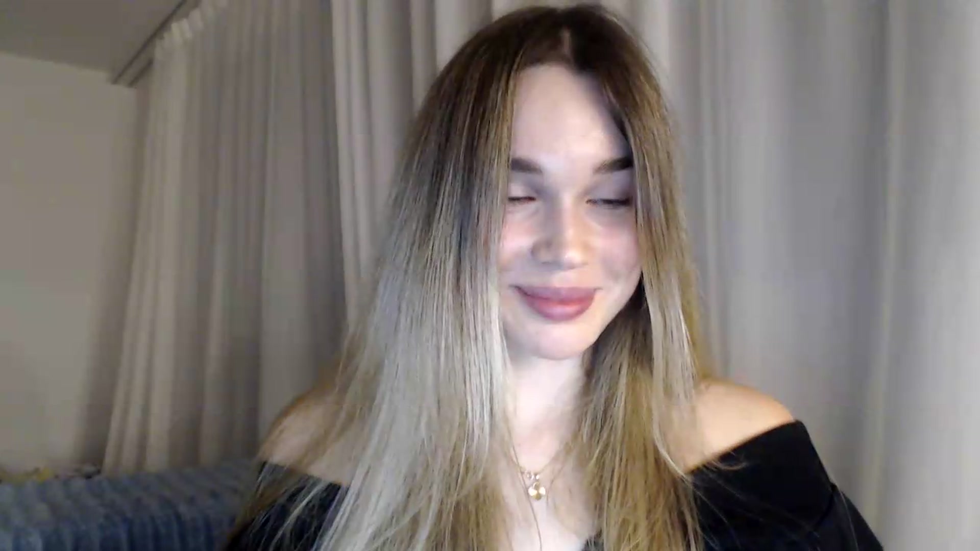 Gallery image thumbnail from Ooh_Cassie's myfreecams stream on, 09/13/2026, 20:30 image 15 of 20