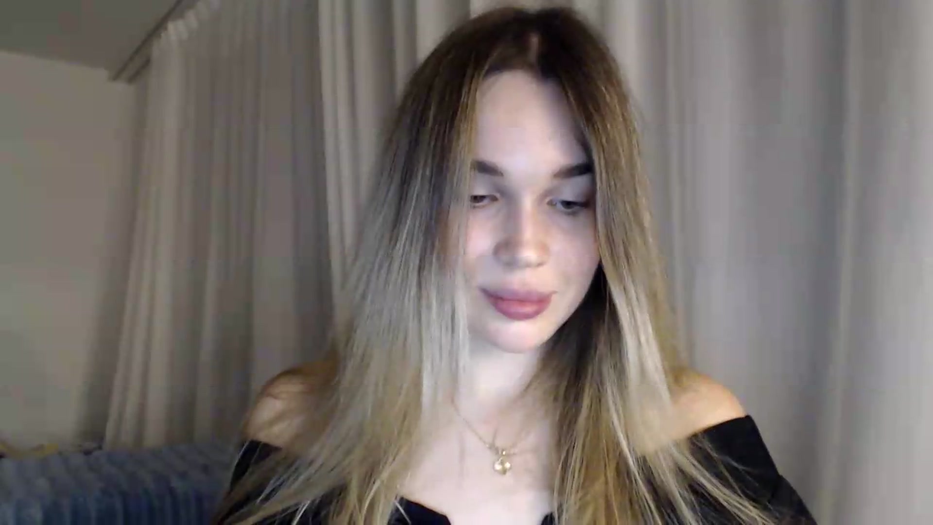 Gallery image thumbnail from Ooh_Cassie's myfreecams stream on, 09/13/2026, 20:30 image 19 of 20