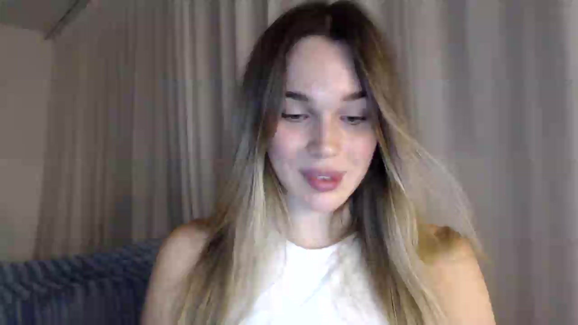 Gallery image thumbnail from Ooh_Cassie's myfreecams stream on, 09/14/2026, 20:01 image 6 of 20