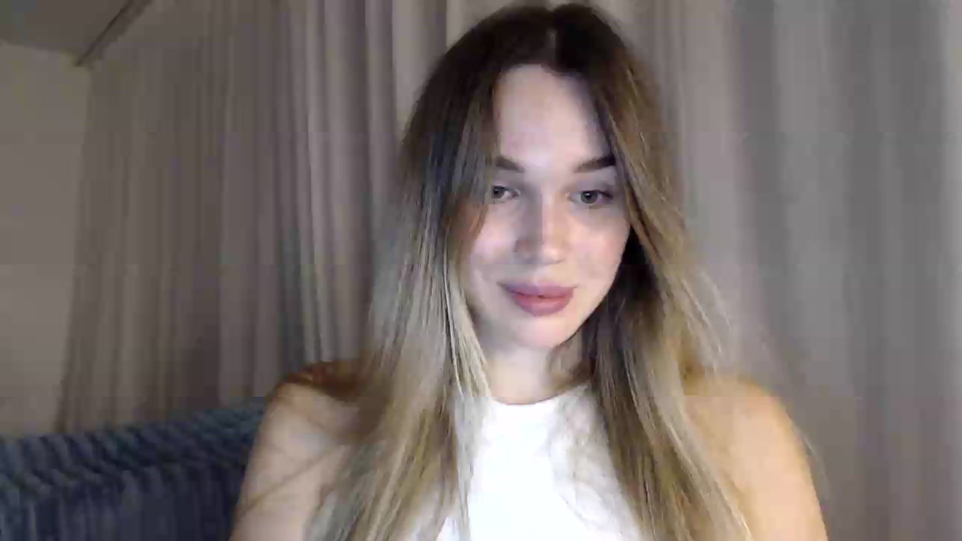 Gallery image thumbnail from Ooh_Cassie's myfreecams stream on, 09/14/2026, 20:01 image 4 of 20