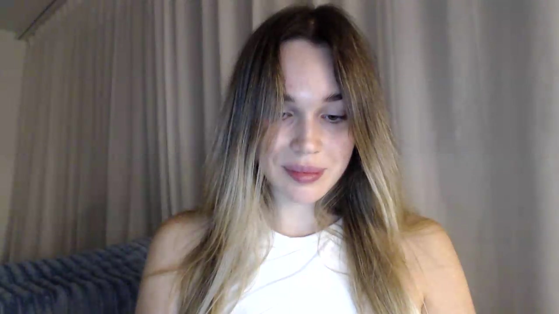 Gallery image thumbnail from Ooh_Cassie's myfreecams stream on, 09/14/2026, 20:01 image 16 of 20