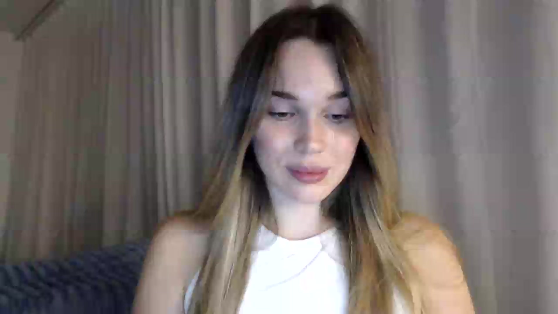 Gallery image thumbnail from Ooh_Cassie's myfreecams stream on, 09/14/2026, 20:01 image 19 of 20