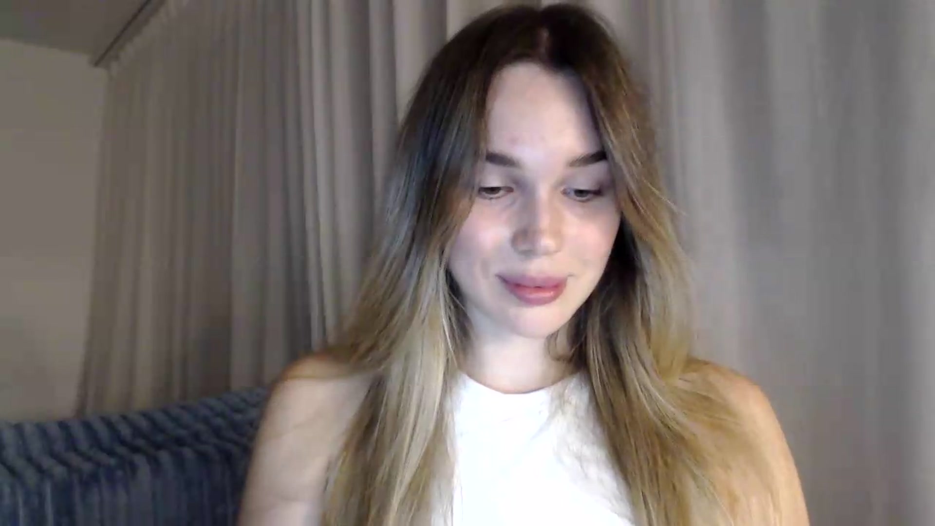 Gallery image thumbnail from Ooh_Cassie's myfreecams stream on, 09/14/2026, 20:01 image 2 of 20