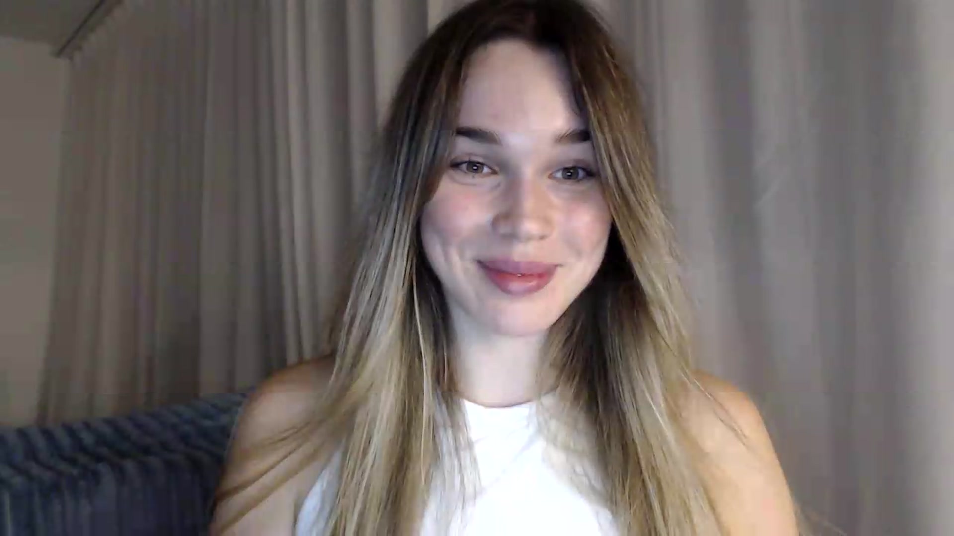 Gallery image thumbnail from Ooh_Cassie's myfreecams stream on, 09/14/2026, 20:01 image 11 of 20