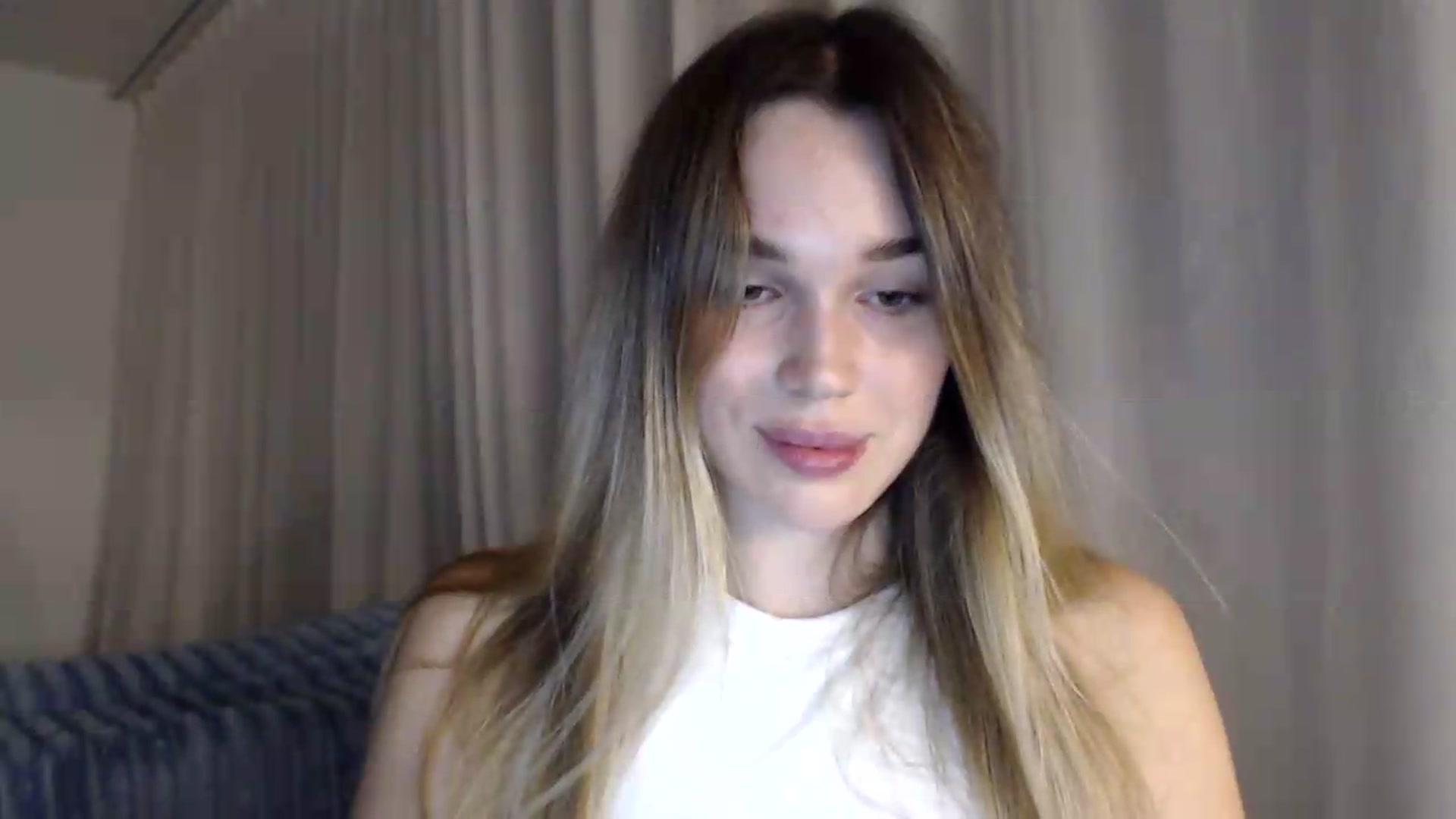 Gallery image thumbnail from Ooh_Cassie's myfreecams stream on, 09/14/2026, 20:01 image 8 of 20