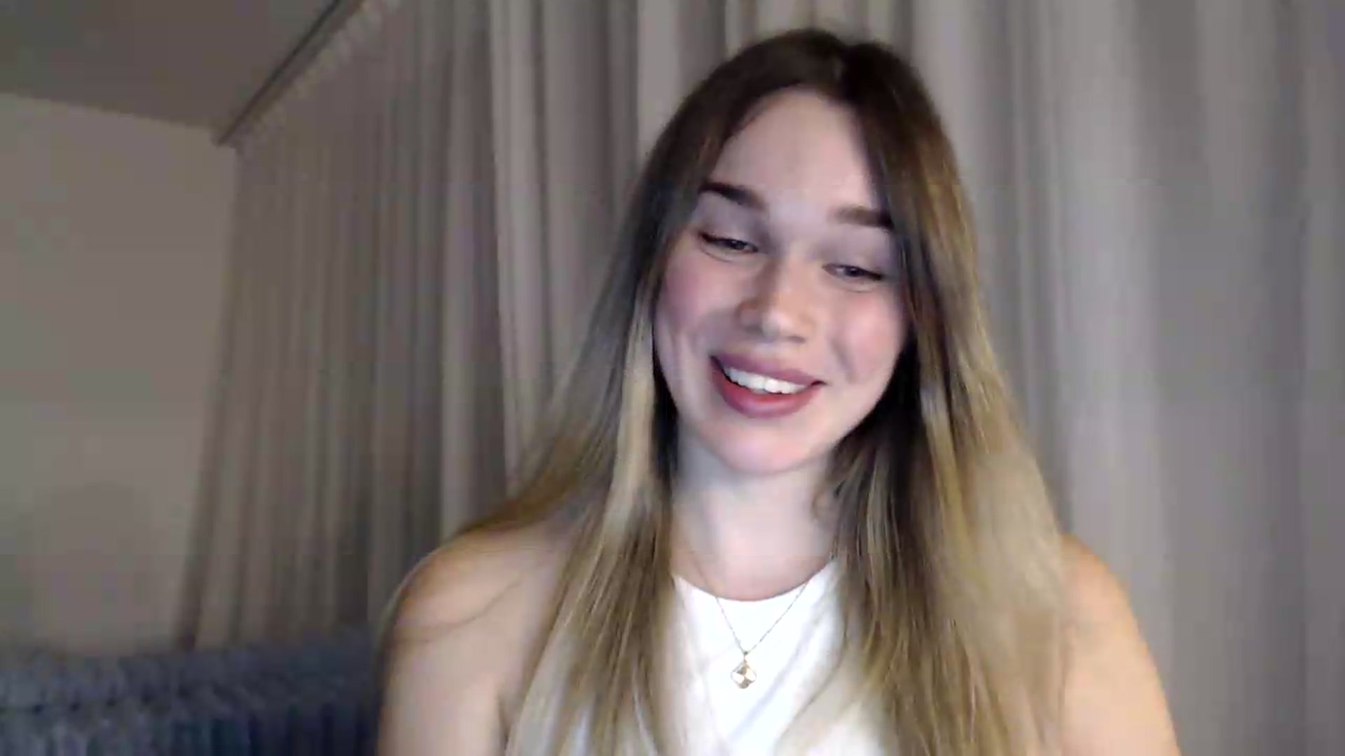 Gallery image thumbnail from Ooh_Cassie's myfreecams stream on, 09/19/2026, 18:41 image 18 of 20