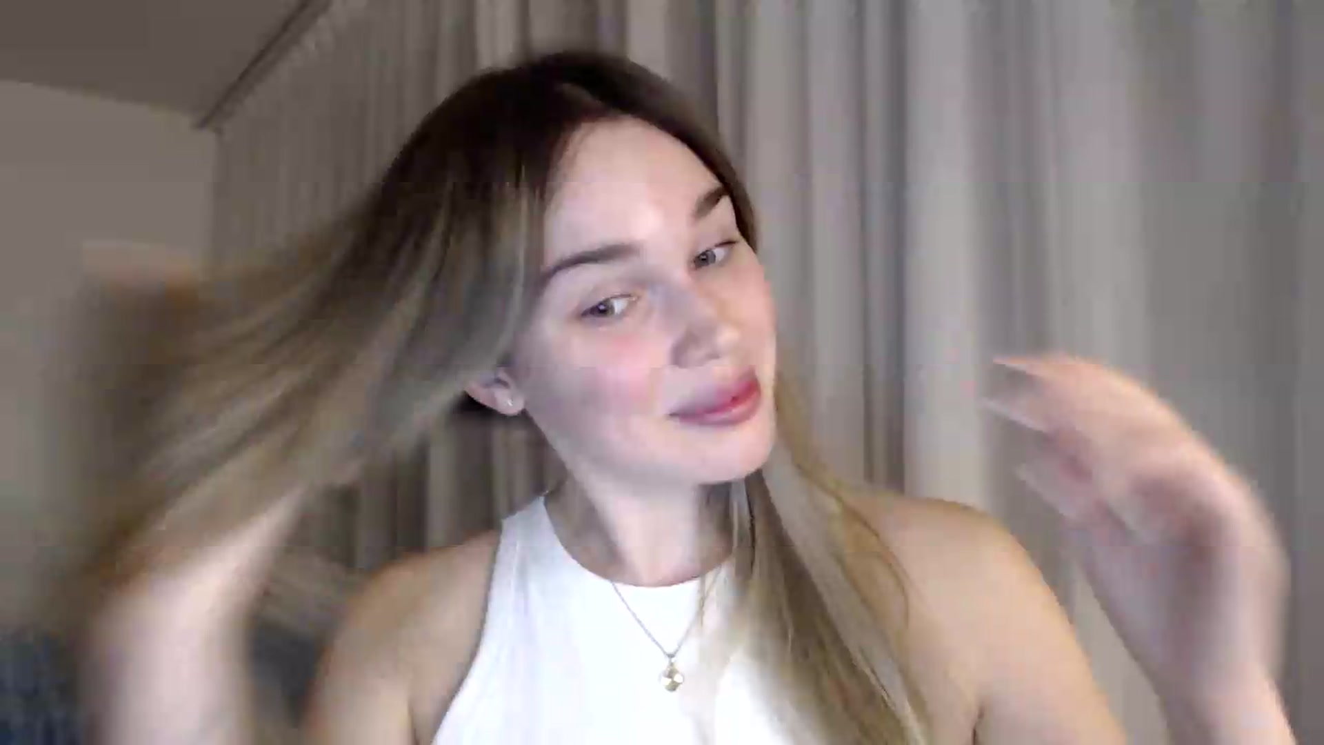 Gallery image thumbnail from Ooh_Cassie's myfreecams stream on, 09/19/2026, 18:41 image 3 of 20