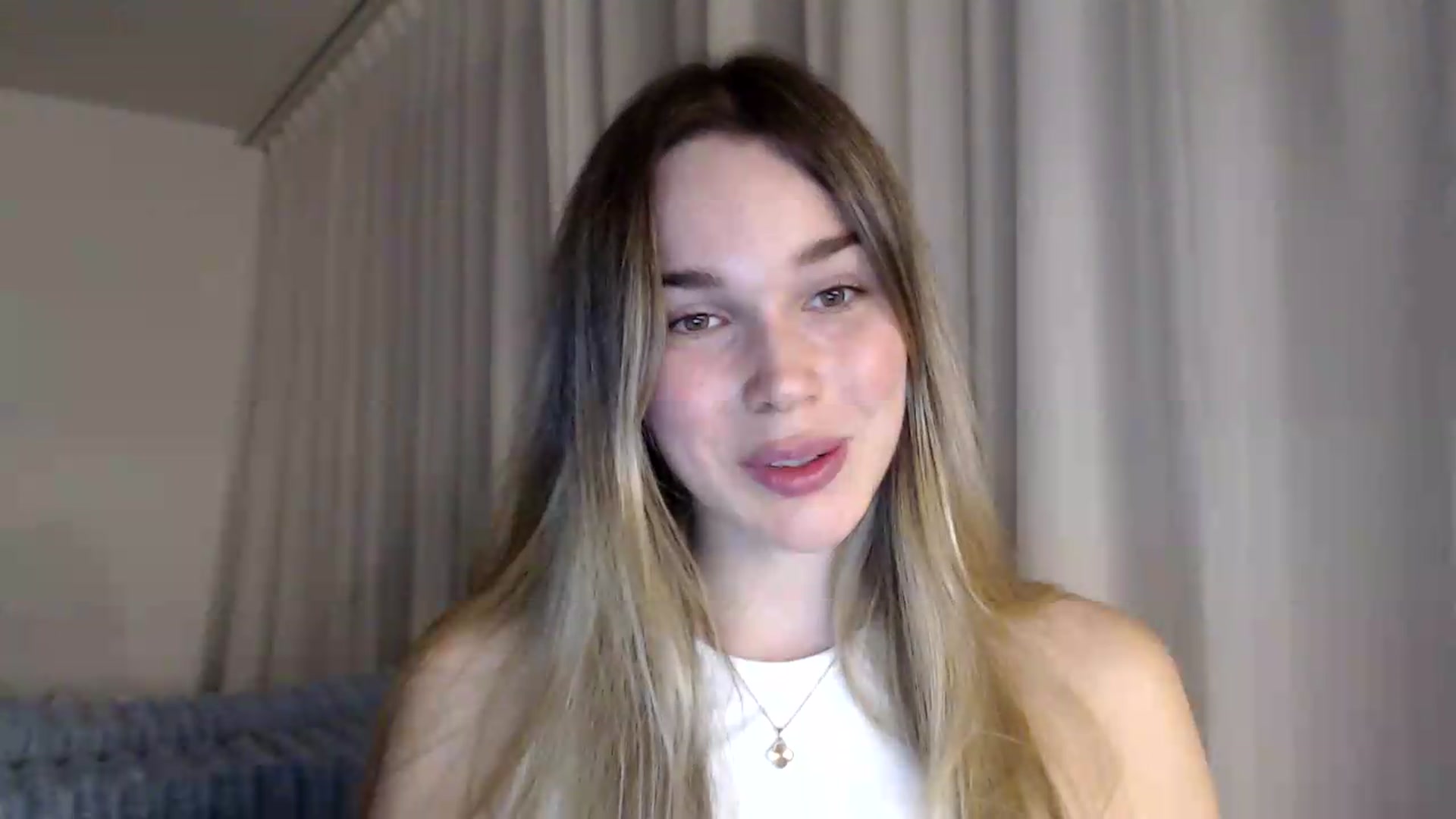 Gallery image thumbnail from Ooh_Cassie's myfreecams stream on, 09/19/2026, 18:41 image 4 of 20
