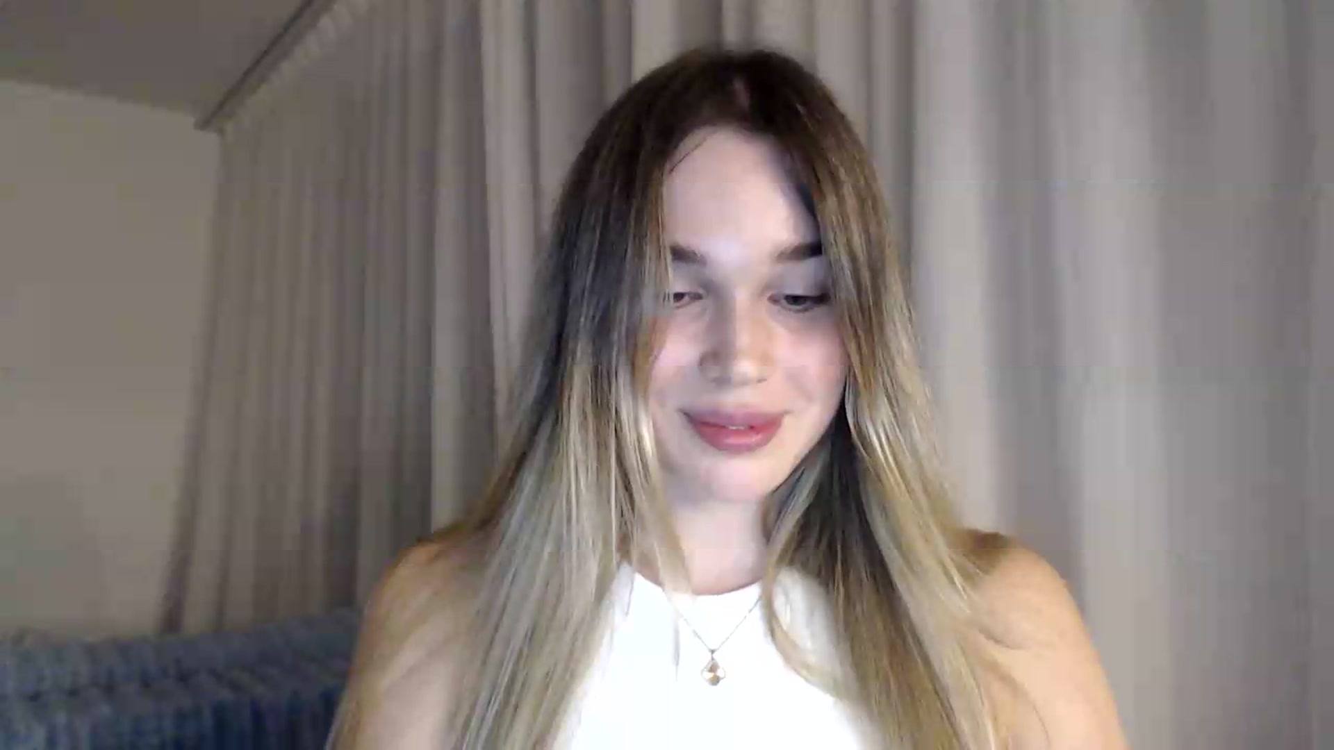 Gallery image thumbnail from Ooh_Cassie's myfreecams stream on, 09/19/2026, 18:41 image 9 of 20