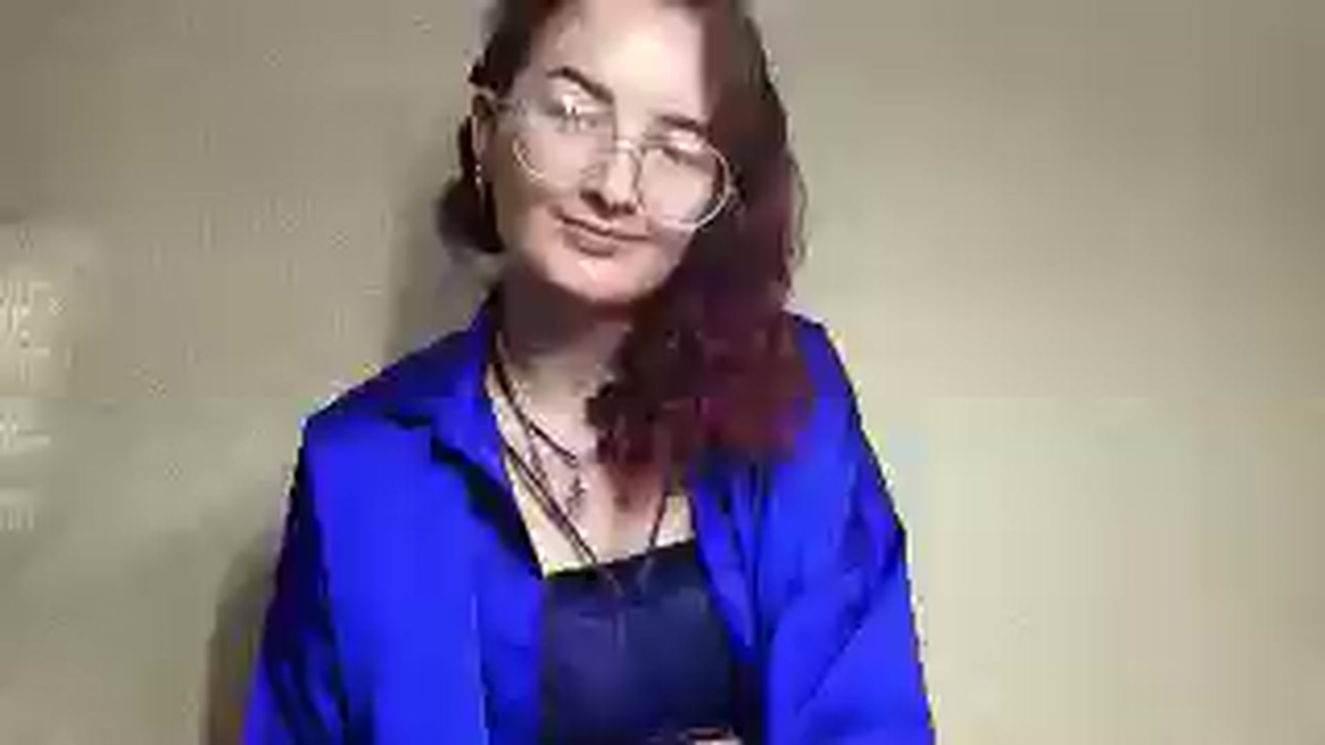 Gallery image thumbnail from Ooomg_Kira's myfreecams stream on, 09/06/2025, 15:26 image 17 of 20