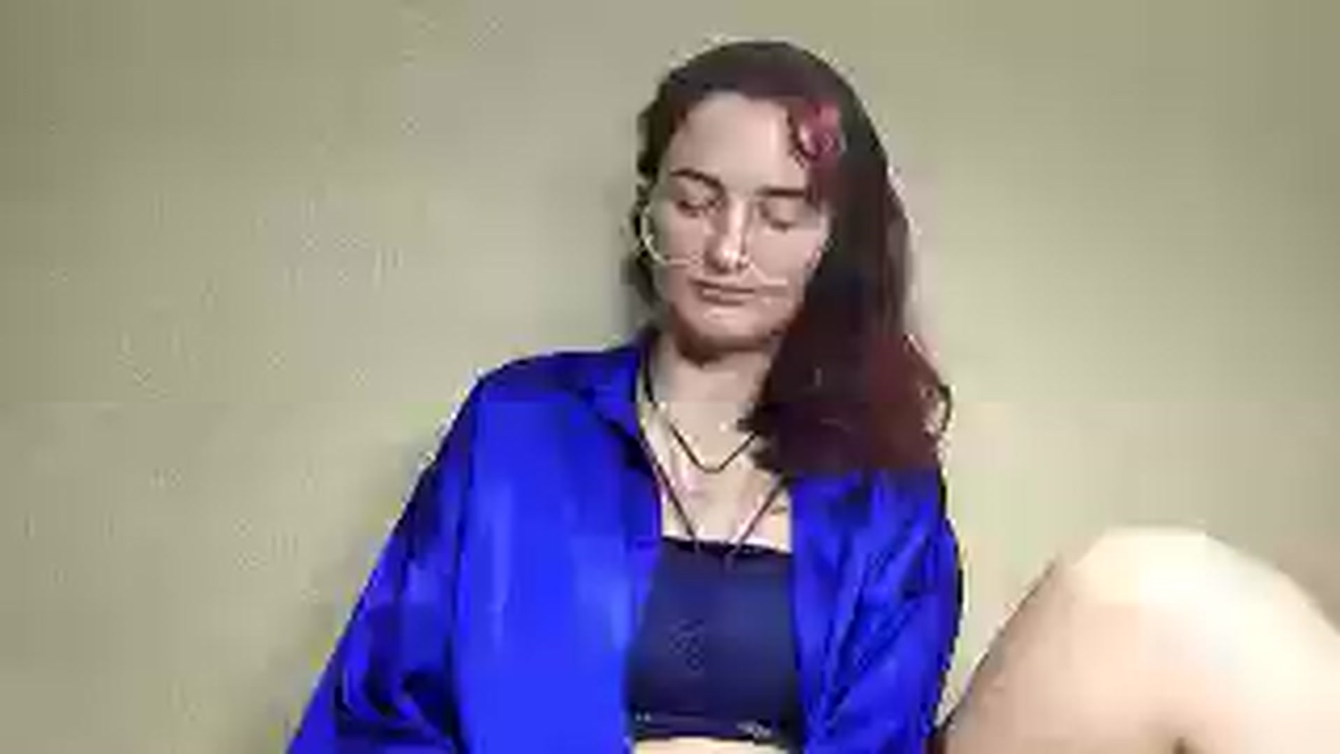 Gallery image thumbnail from Ooomg_Kira's myfreecams stream on, 09/06/2025, 15:26 image 16 of 20