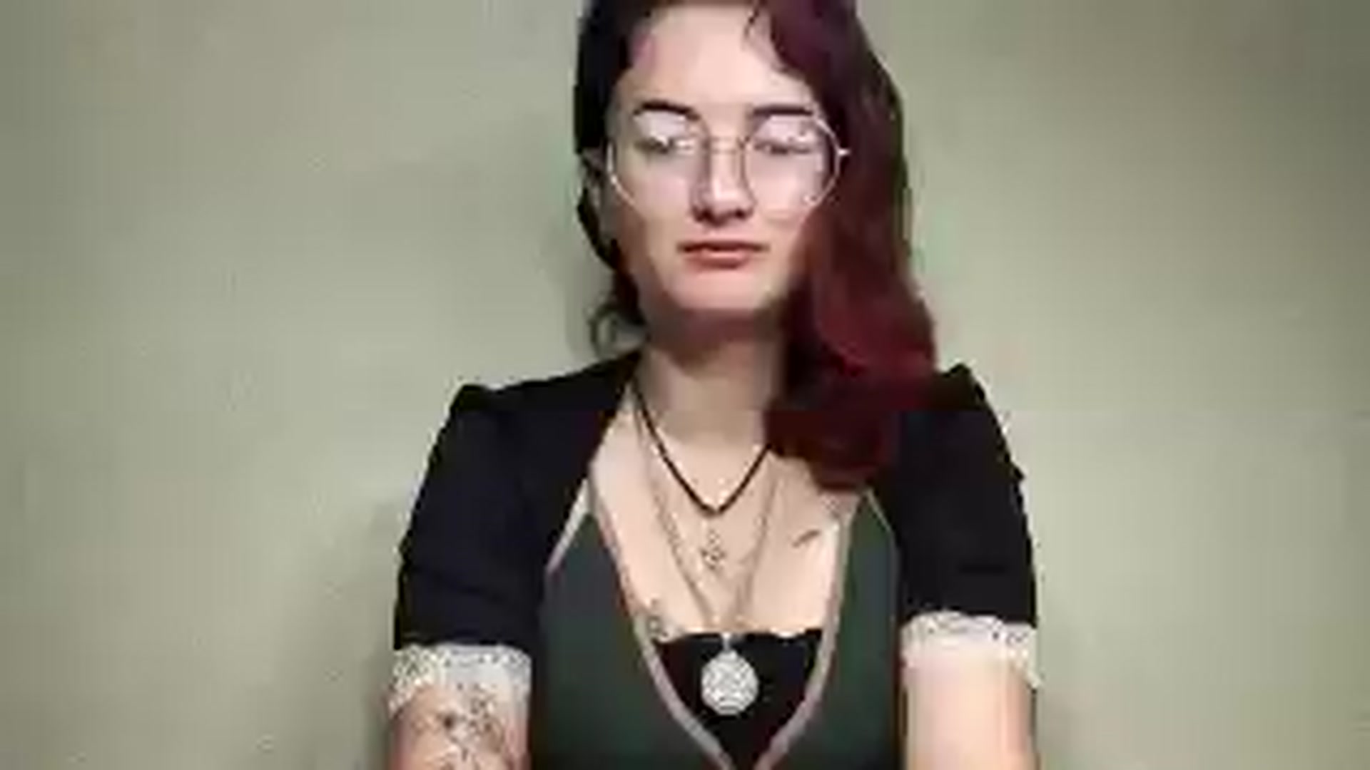 Gallery image thumbnail from Ooomg_Kira's myfreecams stream on, 09/09/2025, 10:21 image 11 of 20