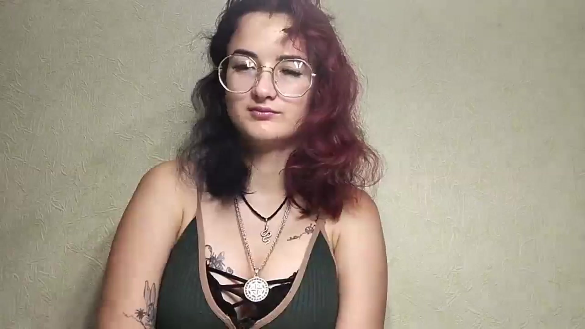 Gallery image thumbnail from Ooomg_Kira's myfreecams stream on, 09/11/2025, 12:08 image 12 of 20