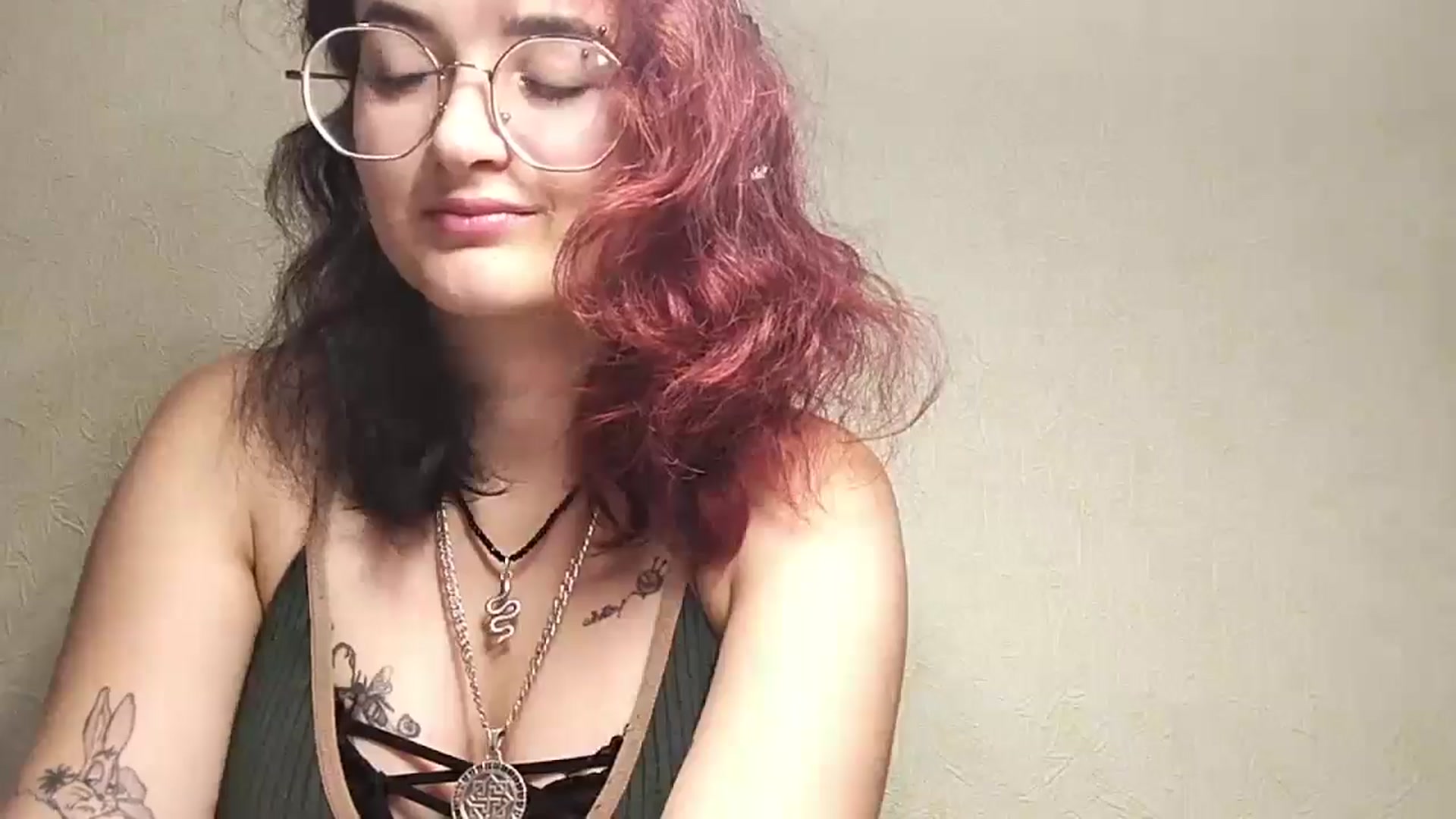 Gallery image thumbnail from Ooomg_Kira's myfreecams stream on, 09/11/2025, 12:08 image 19 of 20