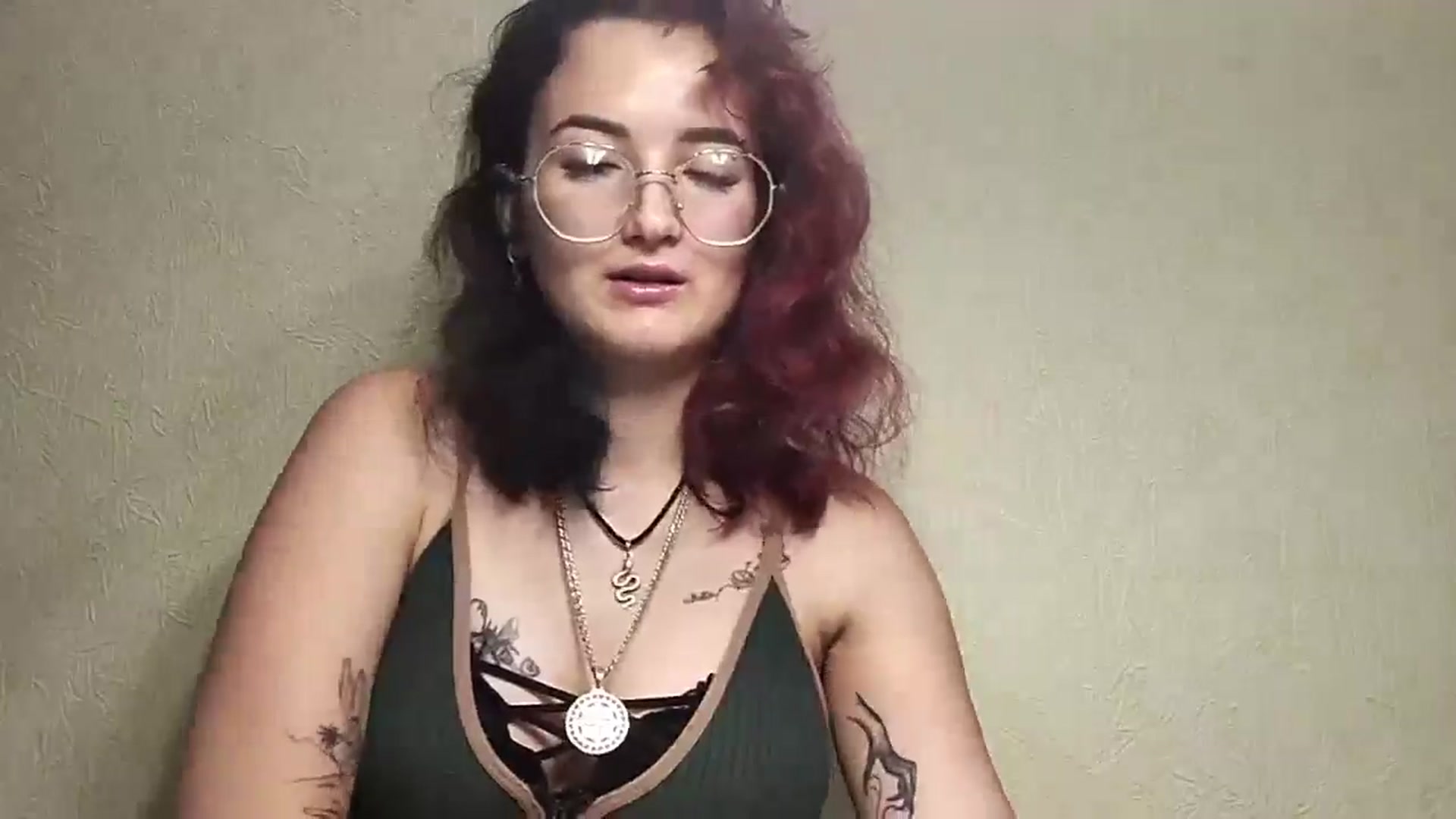 Gallery image thumbnail from Ooomg_Kira's myfreecams stream on, 09/11/2025, 12:08 image 10 of 20