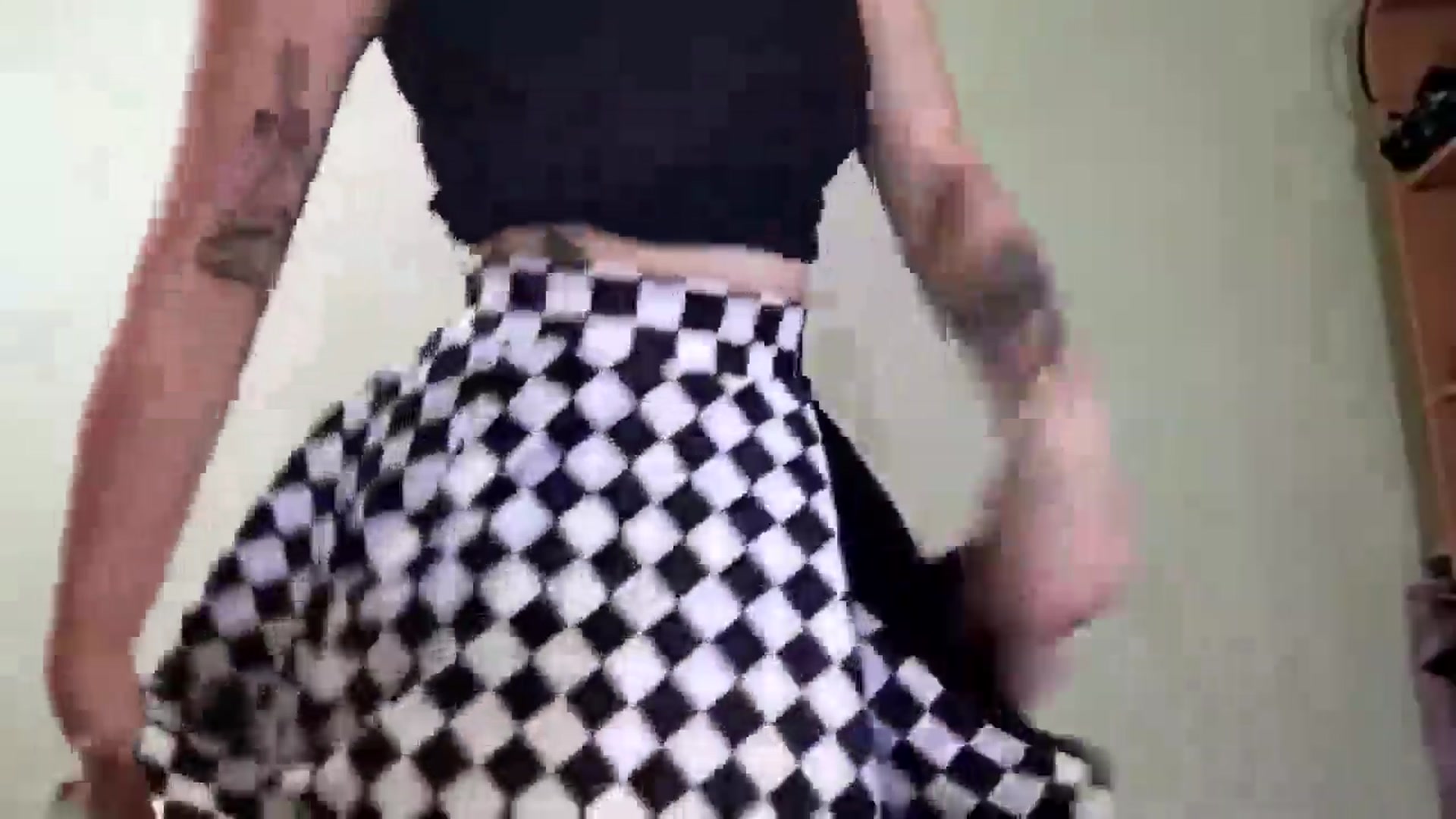 Gallery image thumbnail from Ooomg_Kira's myfreecams stream on, 09/13/2025, 12:54 image 13 of 20