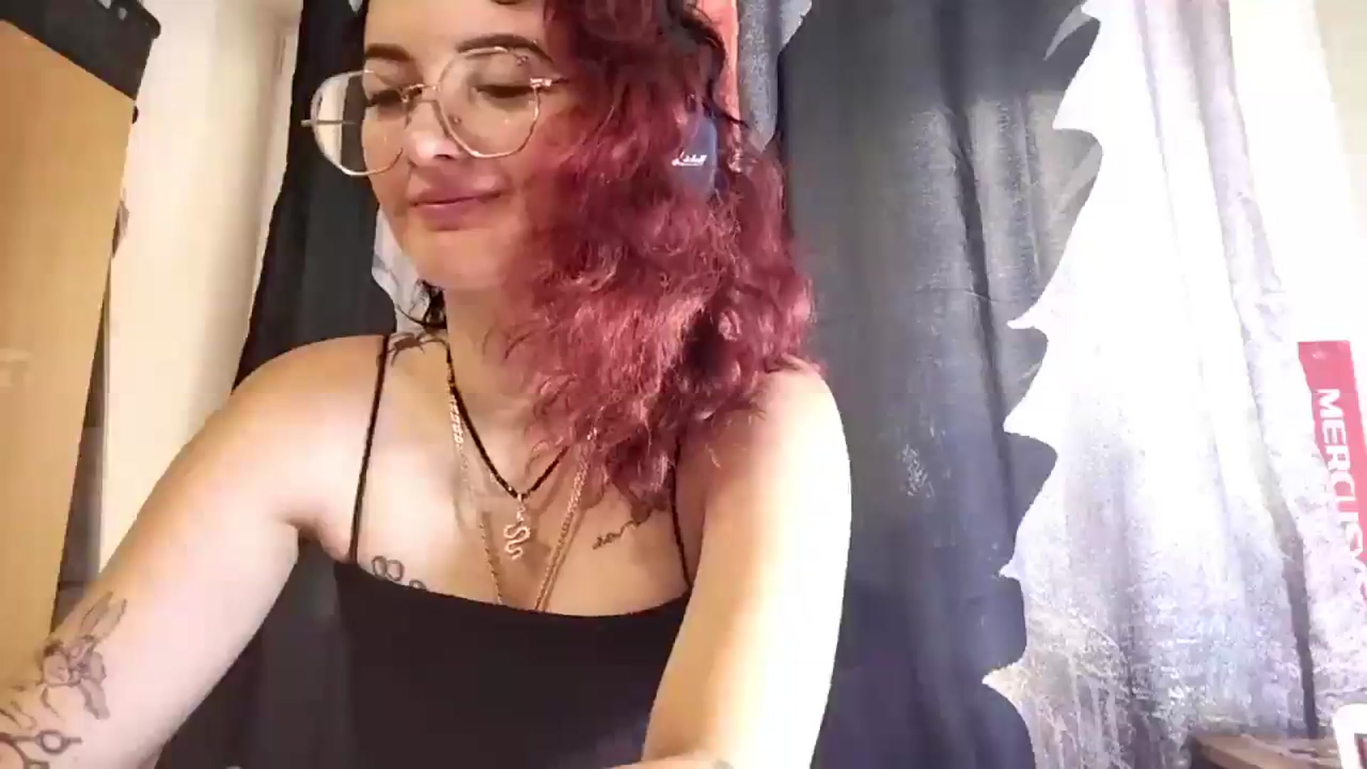 Gallery image thumbnail from Ooomg_Kira's myfreecams stream on, 09/13/2025, 14:02 image 10 of 20