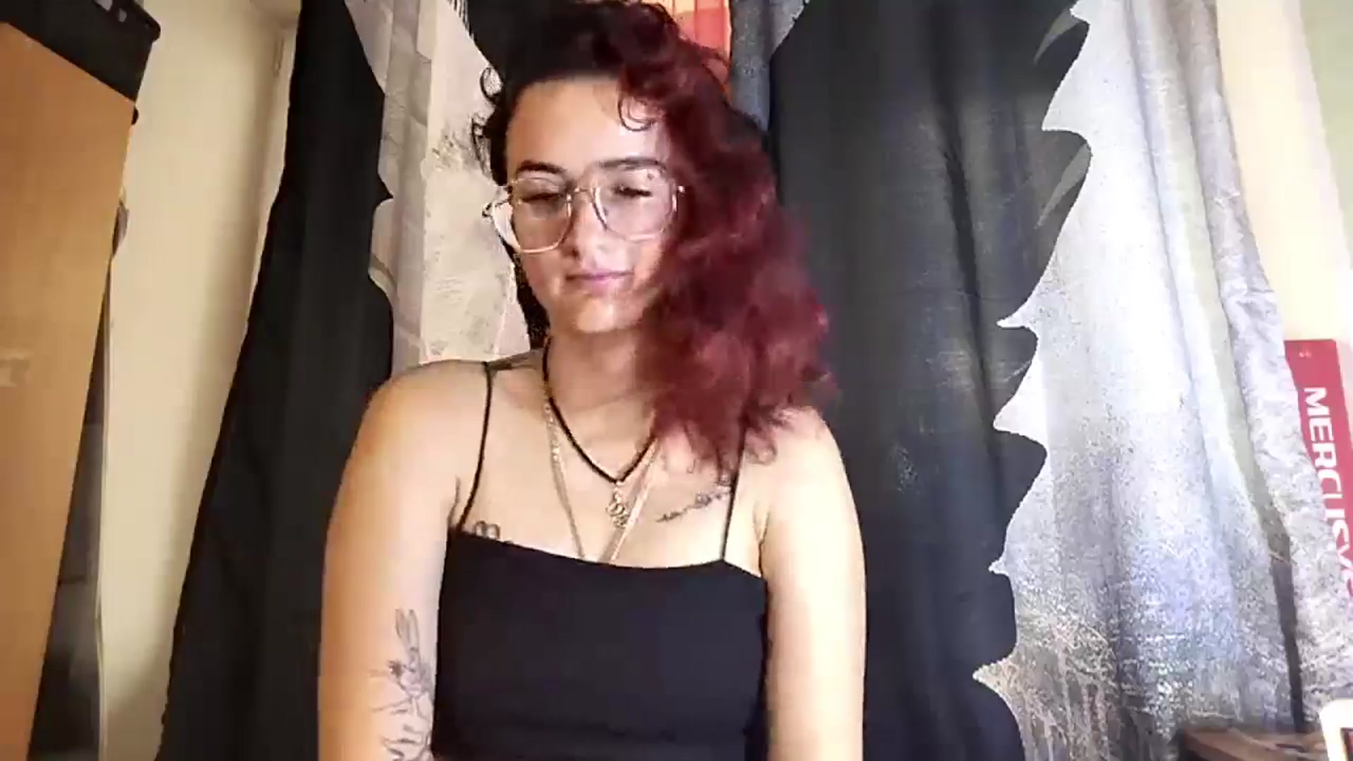 Gallery image thumbnail from Ooomg_Kira's myfreecams stream on, 09/13/2025, 14:02 image 6 of 20