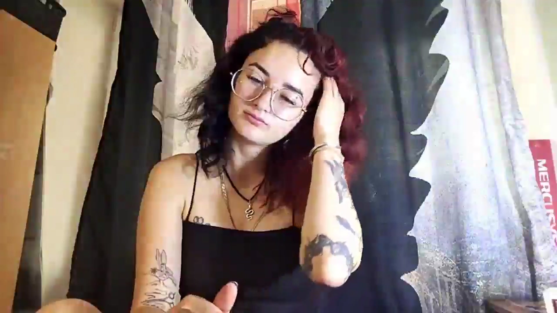 Gallery image thumbnail from Ooomg_Kira's myfreecams stream on, 09/13/2025, 14:02 image 4 of 20
