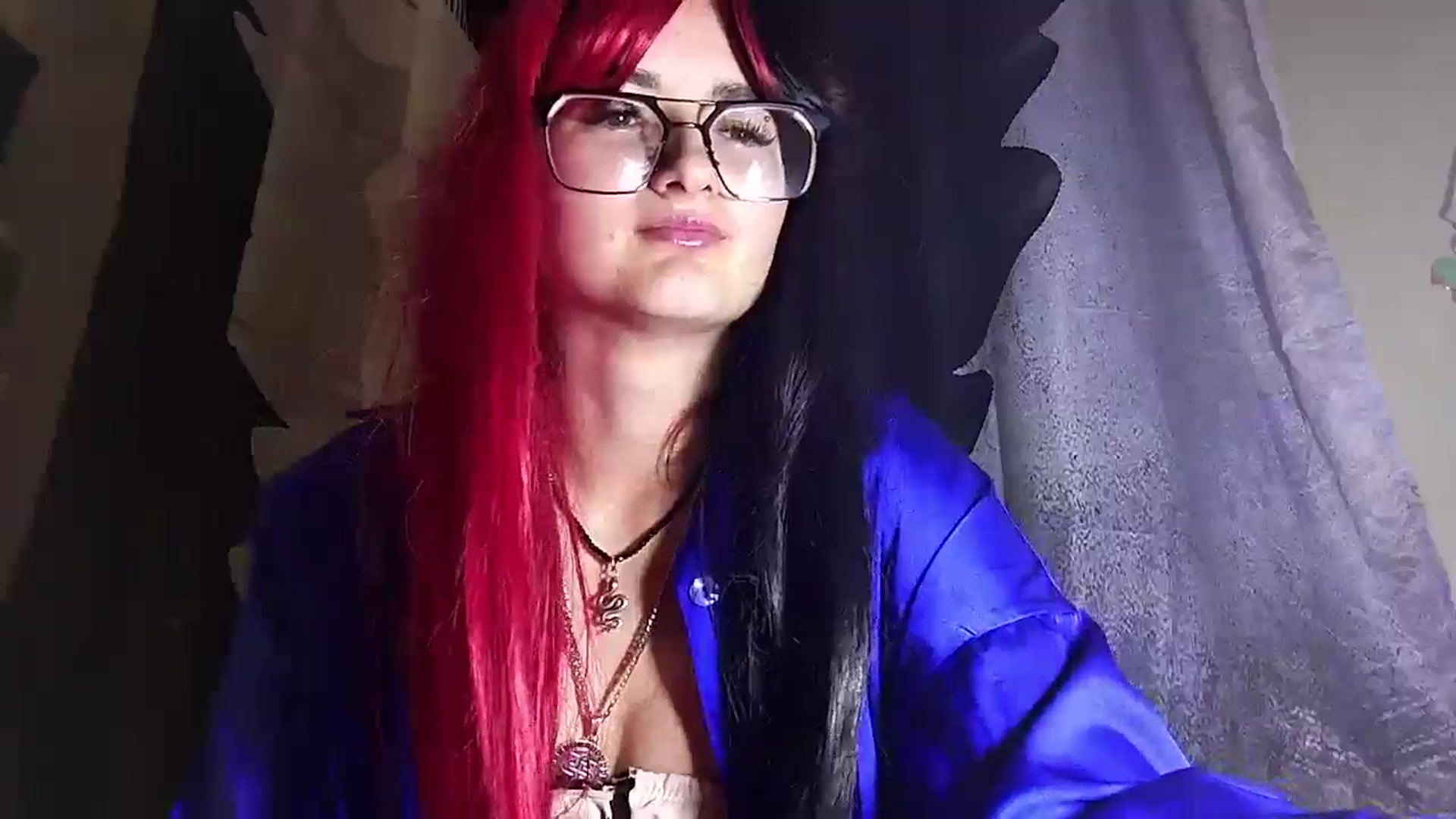 Gallery image thumbnail from Ooomg_Kira's myfreecams stream on, 09/17/2025, 24:42 image 15 of 20