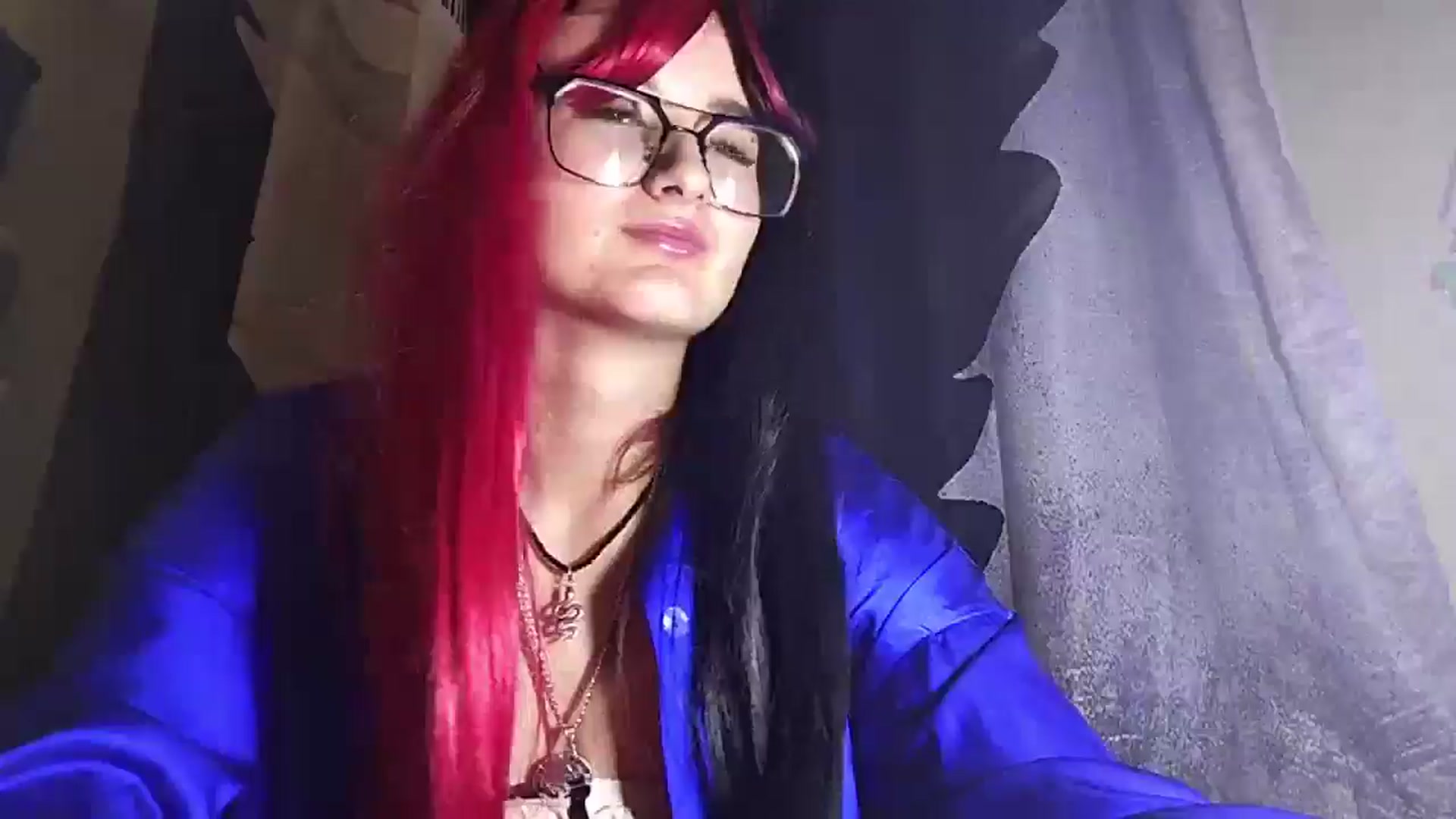 Gallery image thumbnail from Ooomg_Kira's myfreecams stream on, 09/17/2025, 24:42 image 18 of 20