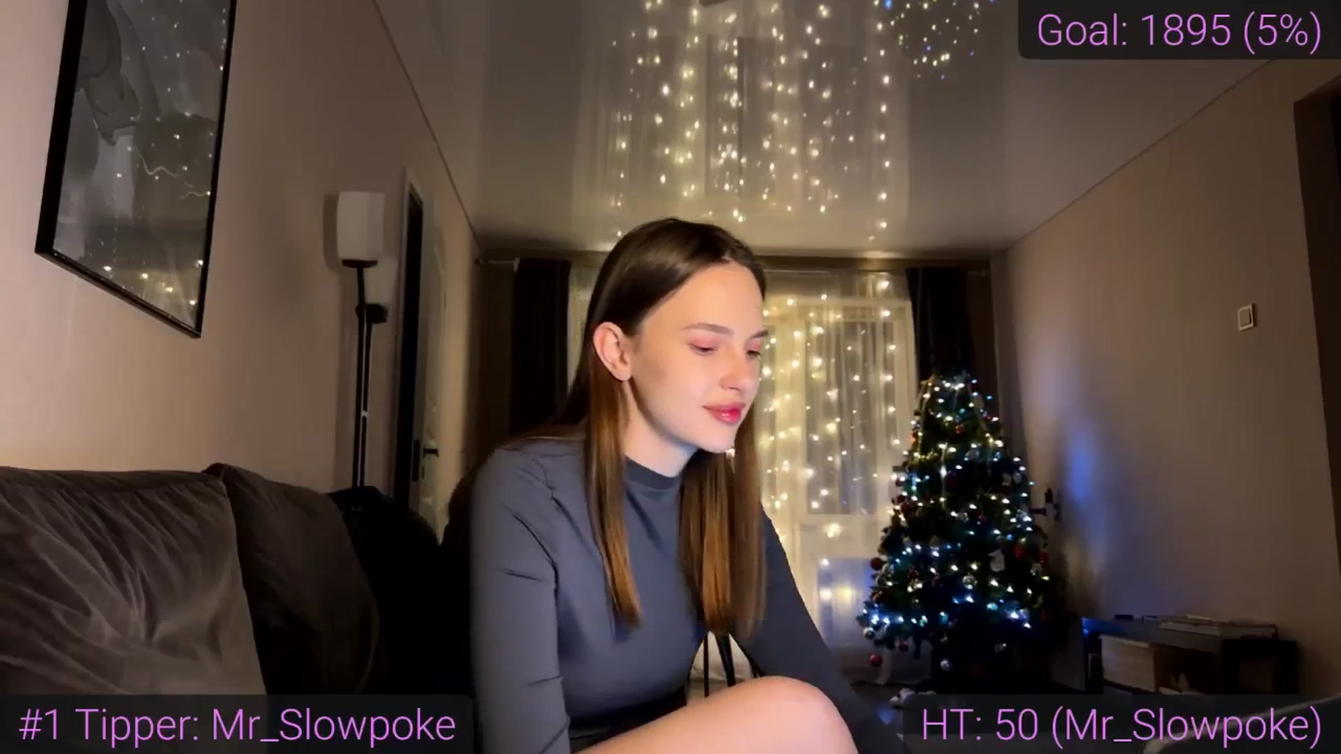 Gallery image thumbnail from Oopsiie's myfreecams stream on, 12/25/2025, 18:32 image 13 of 20
