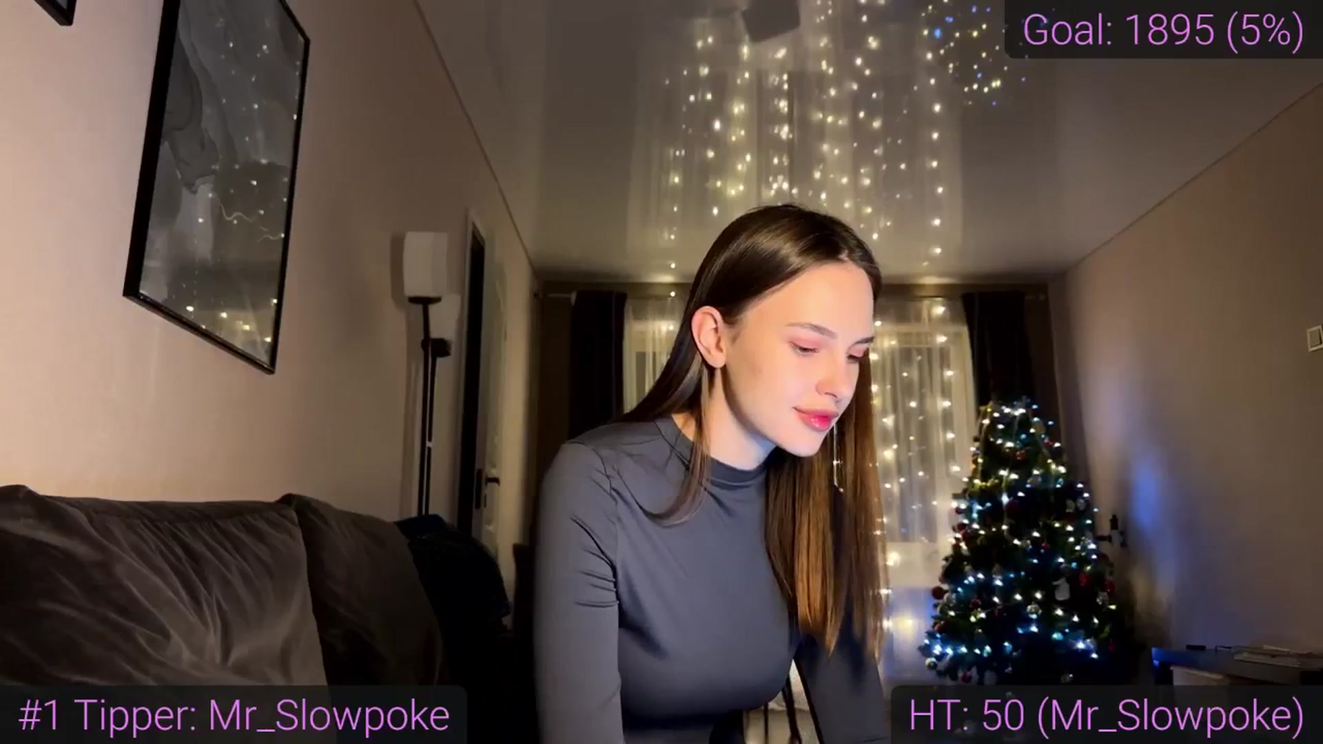 Gallery image thumbnail from Oopsiie's myfreecams stream on, 12/25/2025, 18:32 image 15 of 20