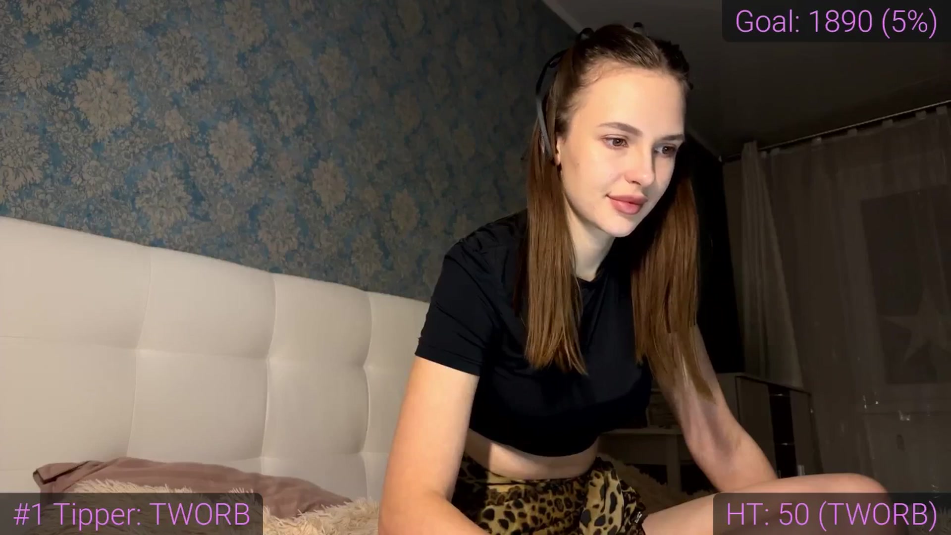 Gallery image thumbnail from Oopsiie's myfreecams stream on, 12/26/2025, 18:51 image 12 of 20