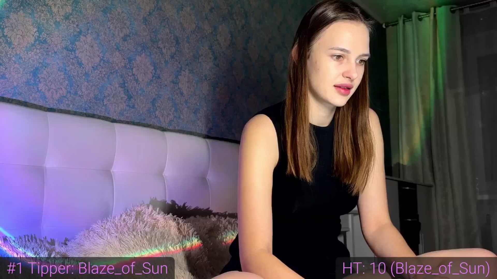 Gallery image thumbnail from Oopsiie's myfreecams stream on, 01/18/2026, 23:44 image 7 of 20
